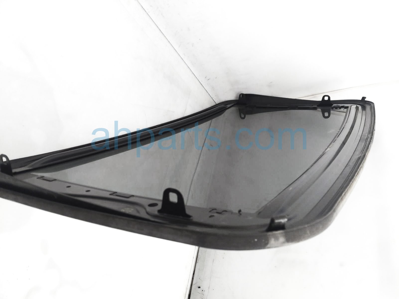 Sold 2020 Jeep Renegade Window Sunroof Glass 68266045AA