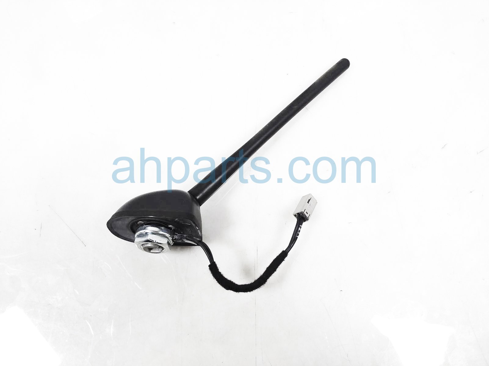 $65 Nissan ROOF MOUNTED ANTENNA UNIT - BLACK $65 Nissan ROOF MOUNTED ANTENNA UNIT - BLACK