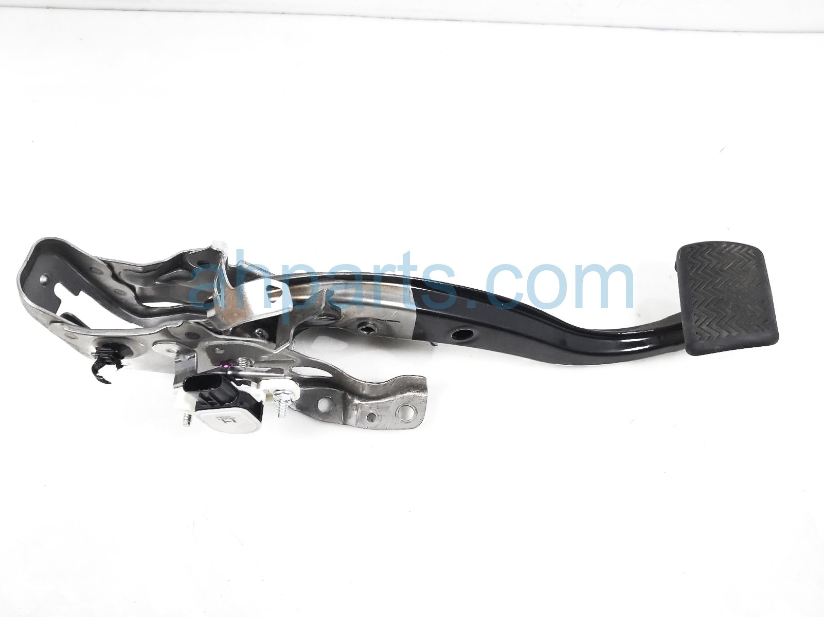 $30 Toyota BRAKE PEDAL WITH SENSOR ASSY $30 Toyota BRAKE PEDAL WITH SENSOR ASSY