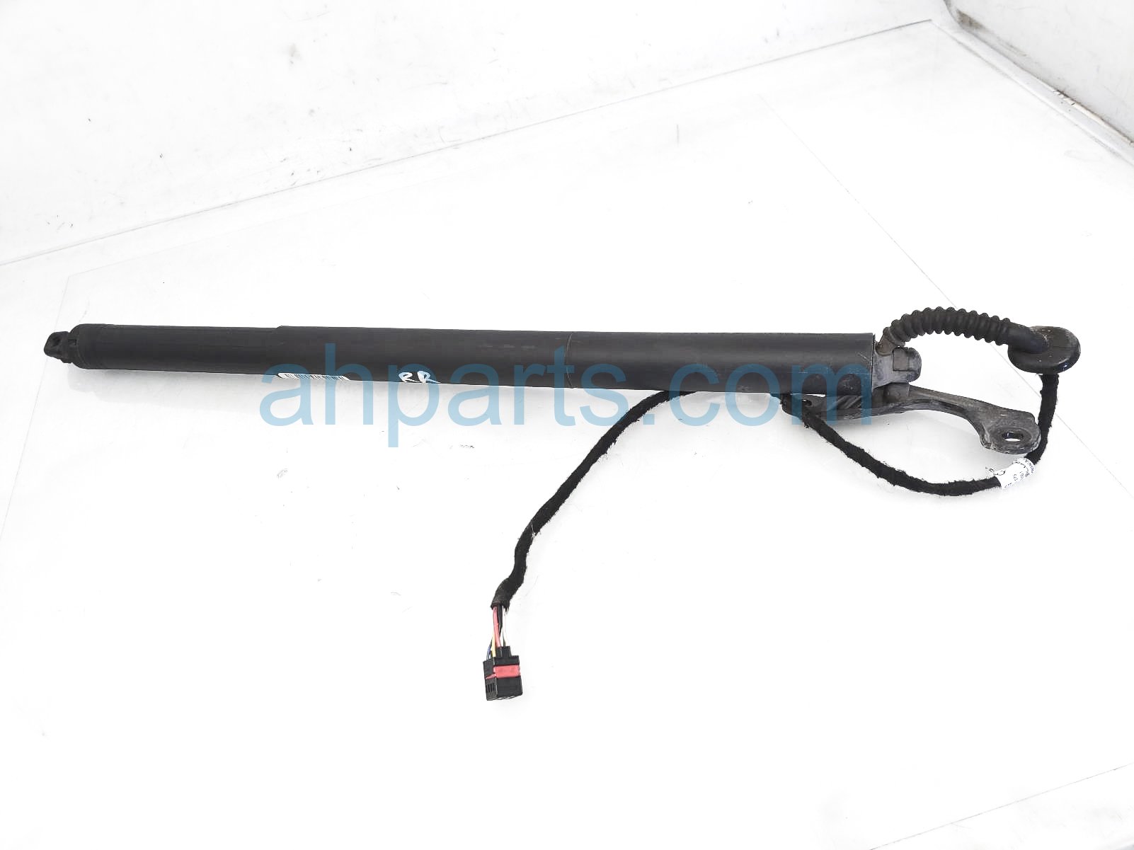 $45 Audi RR/RH LIFT SUPPORT CYLINDER SHOCK $45 Audi RR/RH LIFT SUPPORT CYLINDER SHOCK