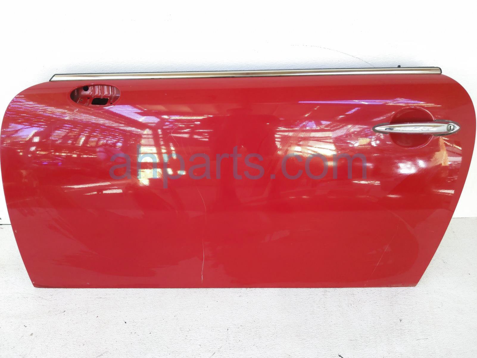 $100 BMW FR/LH Door - RED $100 BMW FR/LH Door - RED