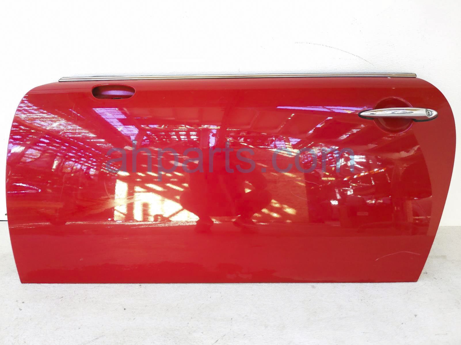 $150 BMW FR/LH Door - RED
