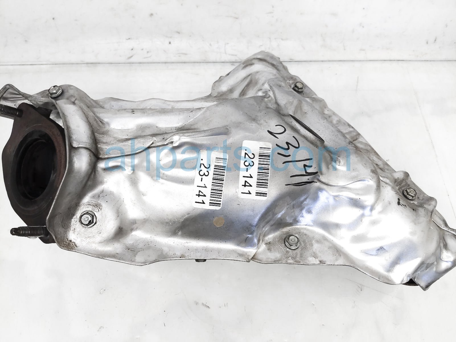 $695 Nissan EXHAUST MANIFOLD $695 Nissan EXHAUST MANIFOLD