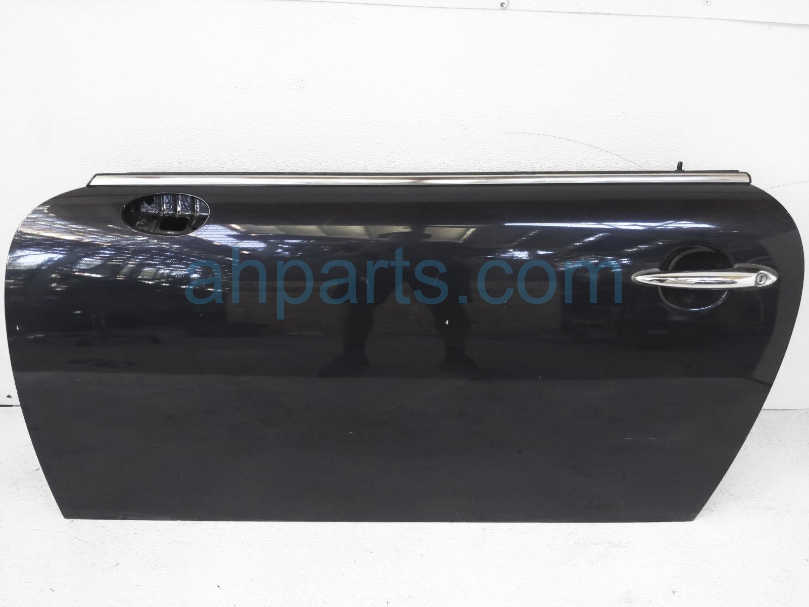 $100 BMW FR/LH DOOR - BLACK - NO MIRROR/TRIM $100 BMW FR/LH DOOR - BLACK - NO MIRROR/TRIM