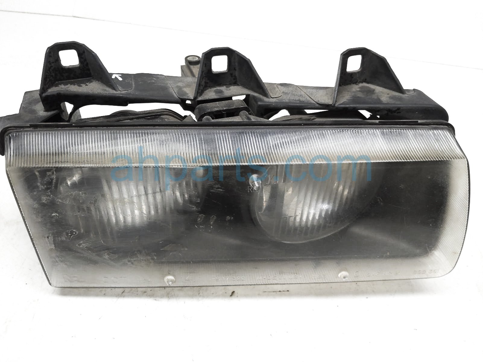 $50 BMW RH HEAD LIGHT/LAMP $50 BMW RH HEAD LIGHT/LAMP
