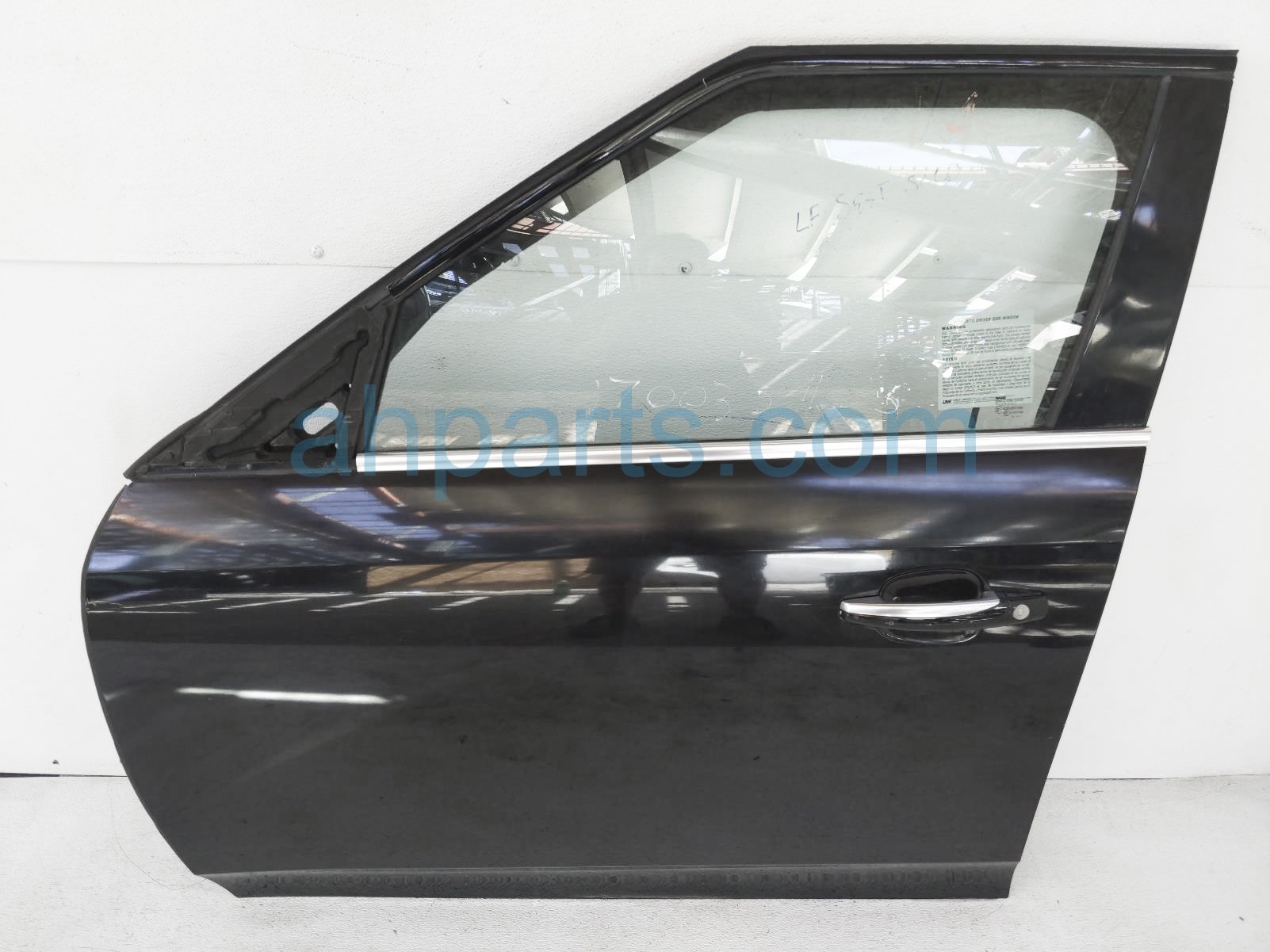 $299 Saab FR/LH DOOR - BLACK- W/O MIRROR TRIM