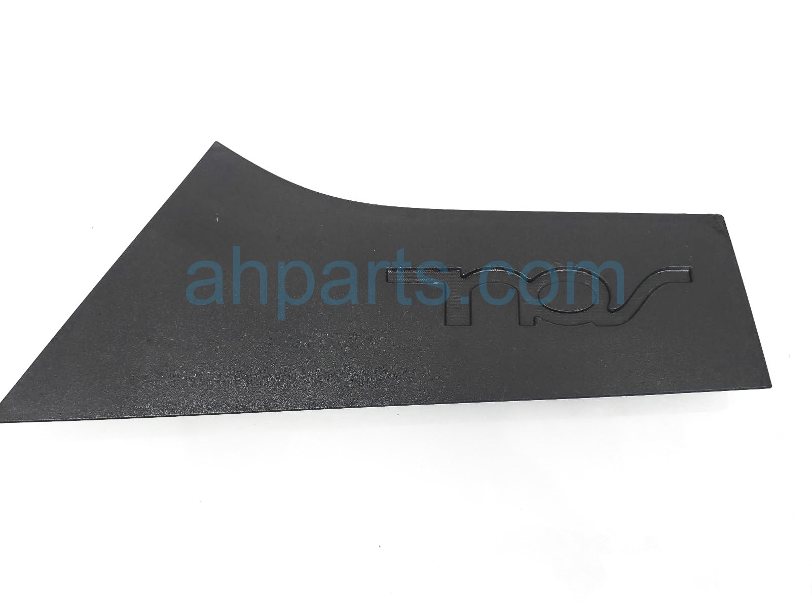 $20 Kia RH OUTER QUARTER MOULDING - BLACK $20 Kia RH OUTER QUARTER MOULDING - BLACK