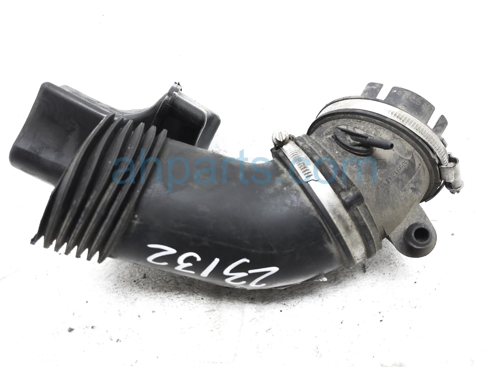 $15 BMW AIR INTAKE HOSE (REAR) 3.5L $15 BMW AIR INTAKE HOSE (REAR) 3.5L