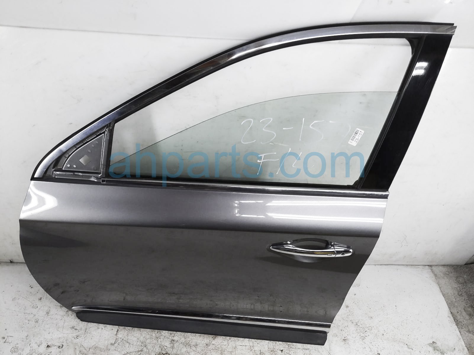 $599 Infiniti FR/LH DOOR - GREY - NO MIRROR/TRIM $599 Infiniti FR/LH DOOR - GREY - NO MIRROR/TRIM