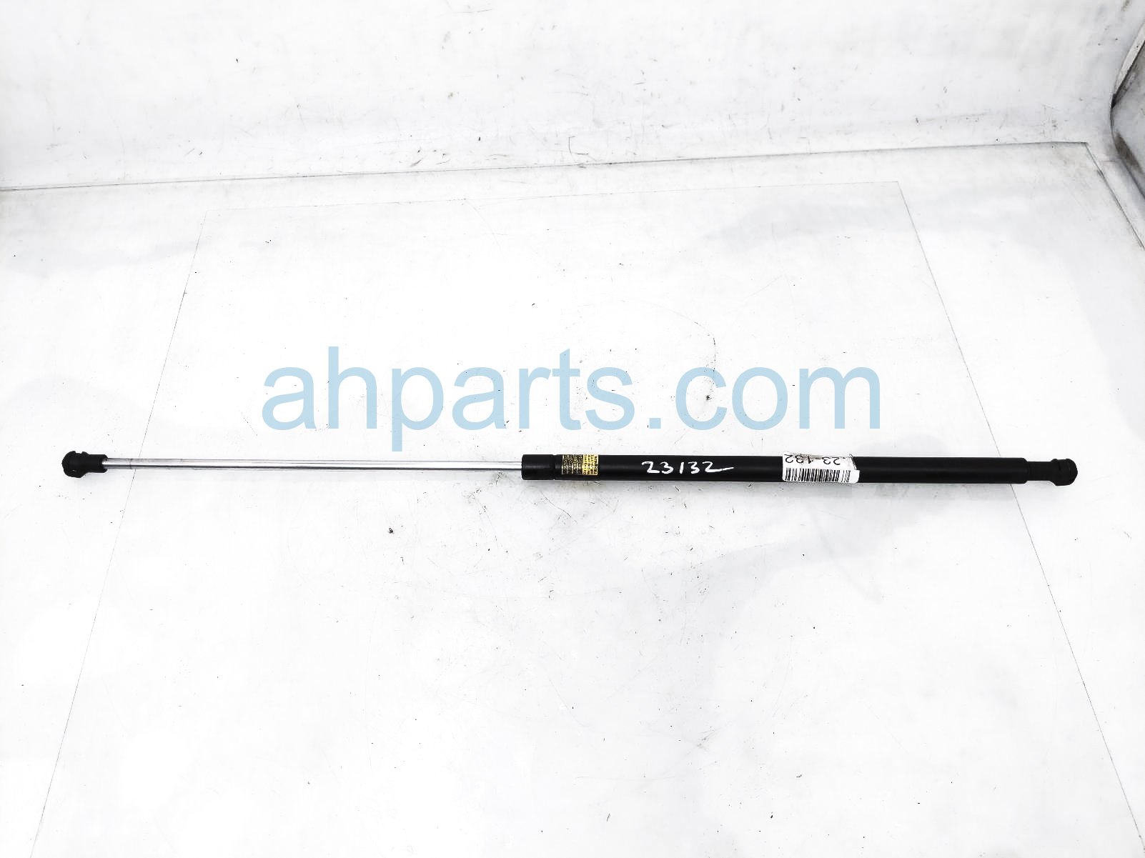$25 Lexus FR/RH HOOD STRUT / LIFT CYLINDER $25 Lexus FR/RH HOOD STRUT / LIFT CYLINDER