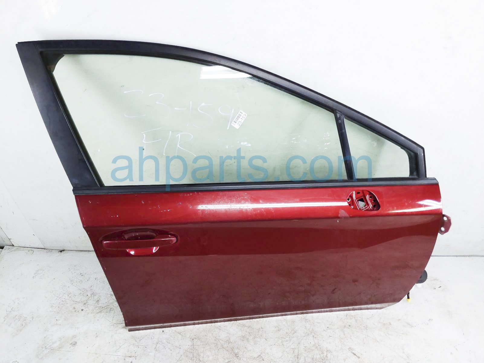 $825 Subaru FR/RH DOOR - RED- NO MIRROR/TRIM $825 Subaru FR/RH DOOR - RED- NO MIRROR/TRIM