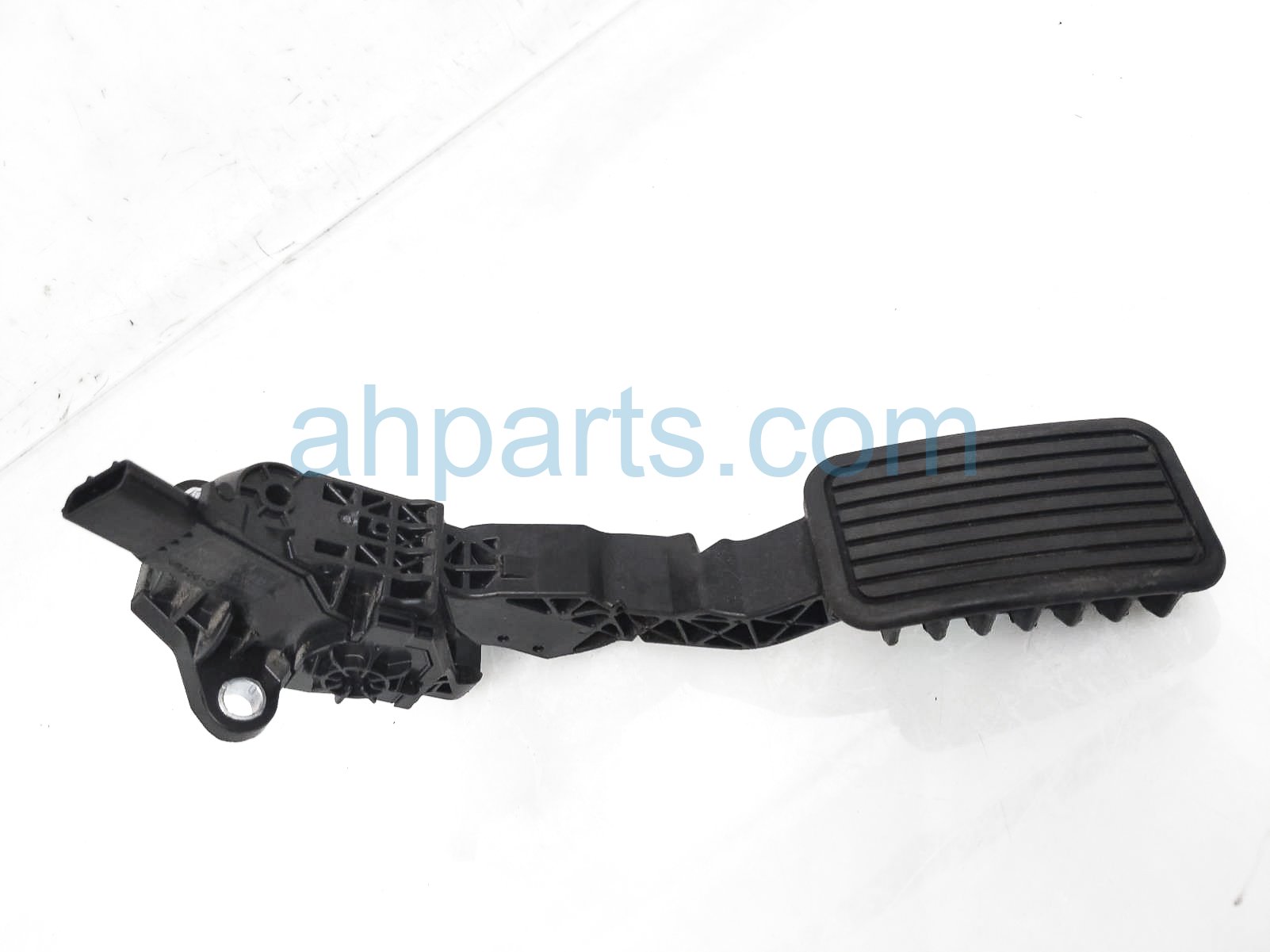 $20 Honda GAS / ACCELERATOR PEDAL ASSY $20 Honda GAS / ACCELERATOR PEDAL ASSY
