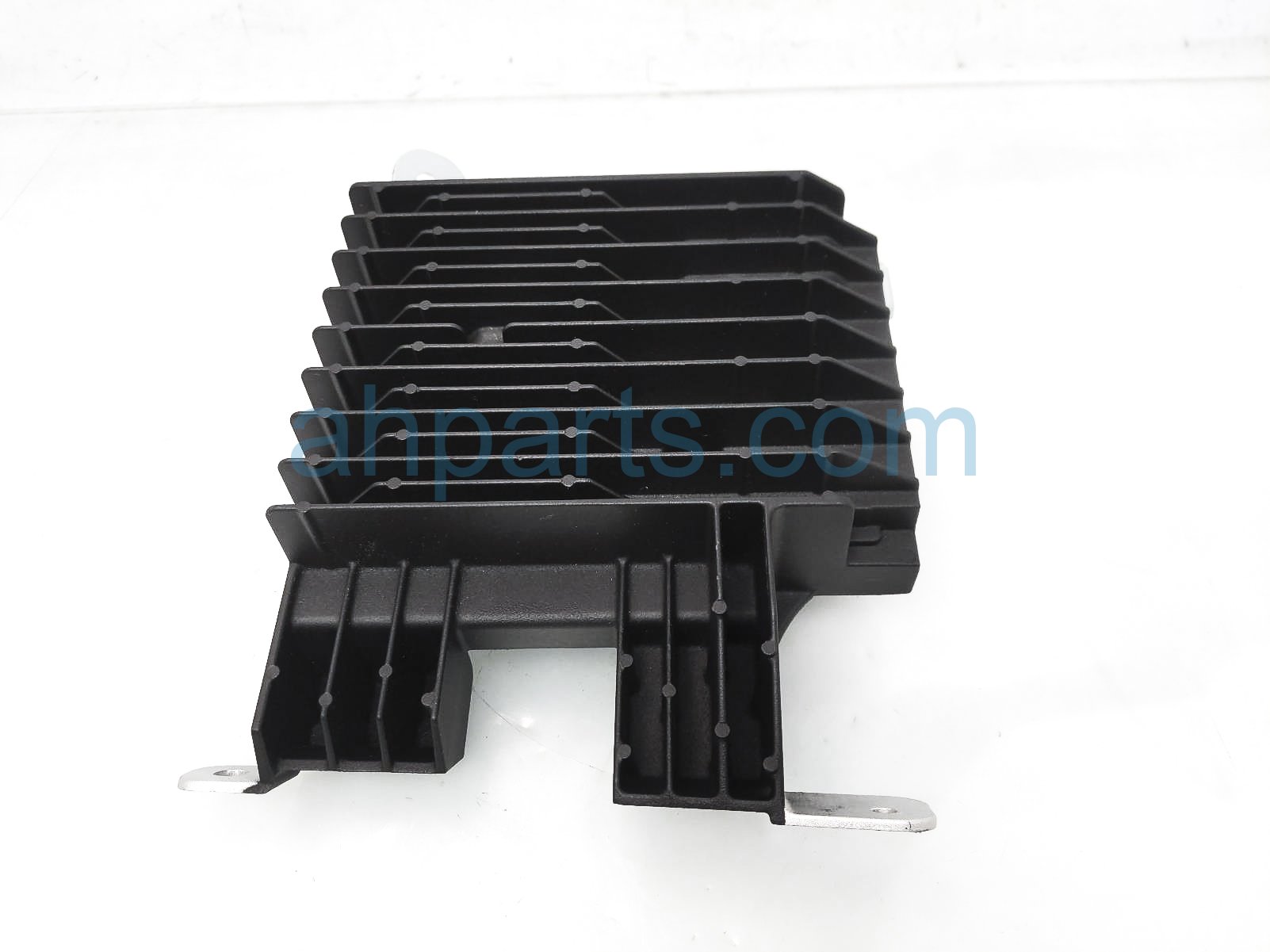 $295 Honda AUDIO AMPLIFIER UNIT $295 Honda AUDIO AMPLIFIER UNIT