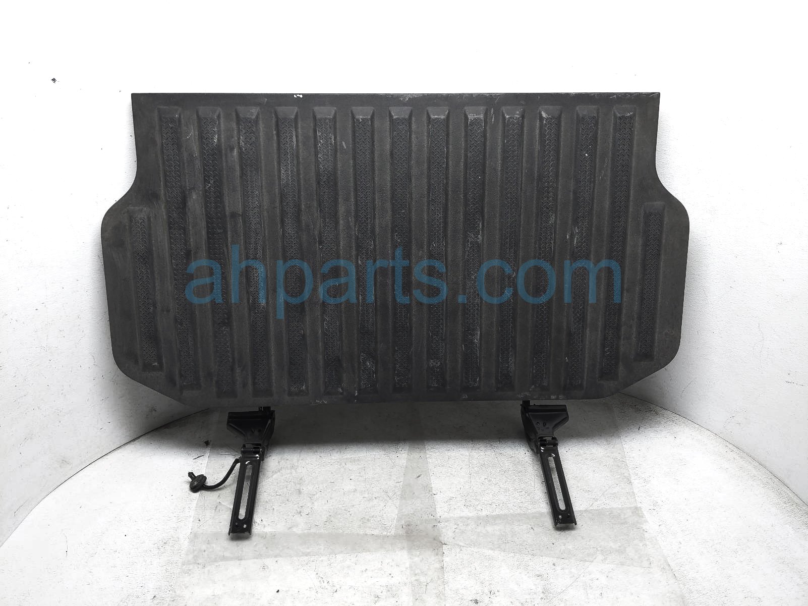 $295 Honda CARGO FLOOR SPARE WHEEL LID ASSY $295 Honda CARGO FLOOR SPARE WHEEL LID ASSY