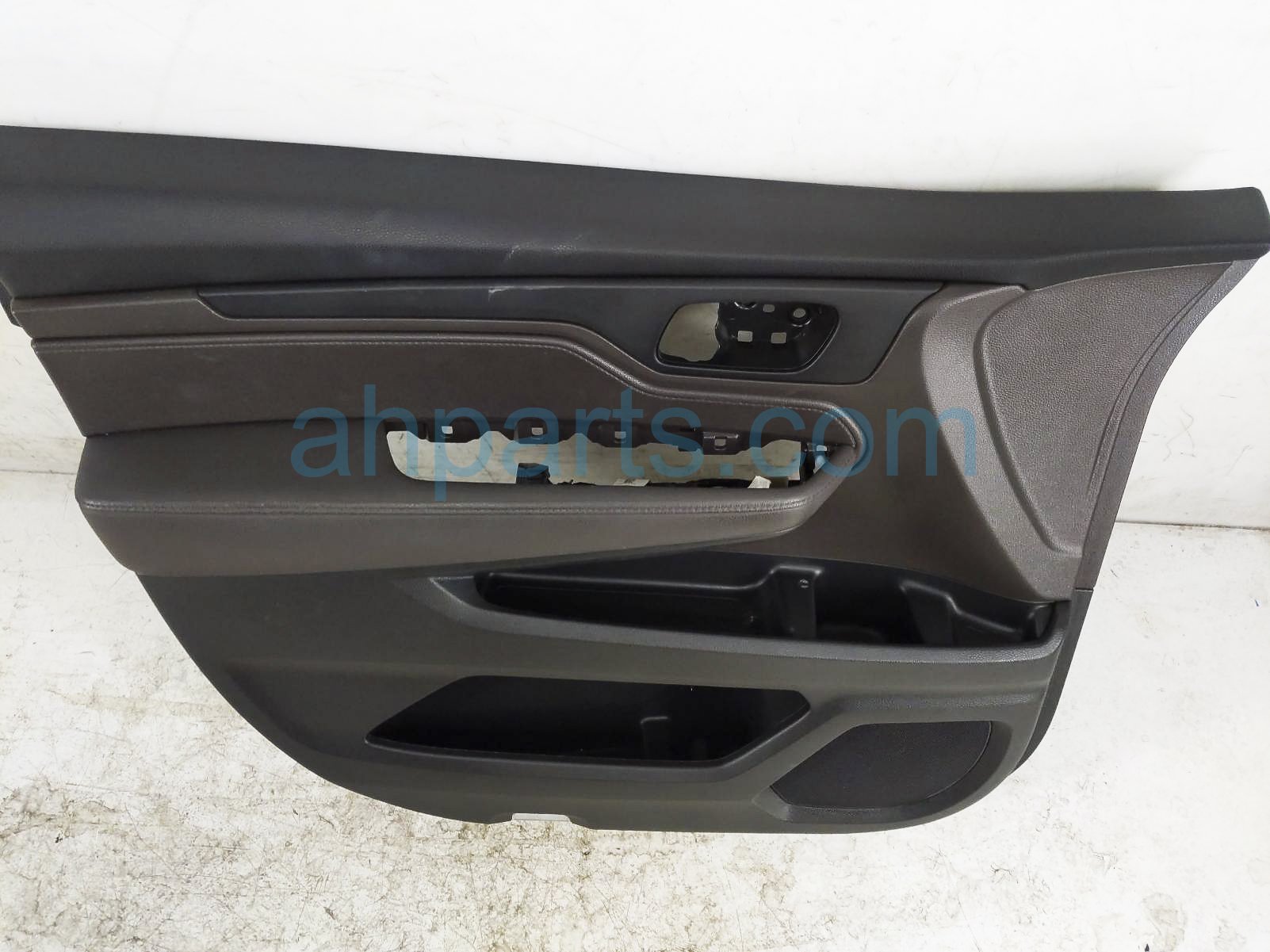 $90 Honda FR/LH INTERIOR DOOR PANEL - BLK/BRN $90 Honda FR/LH INTERIOR DOOR PANEL - BLK/BRN