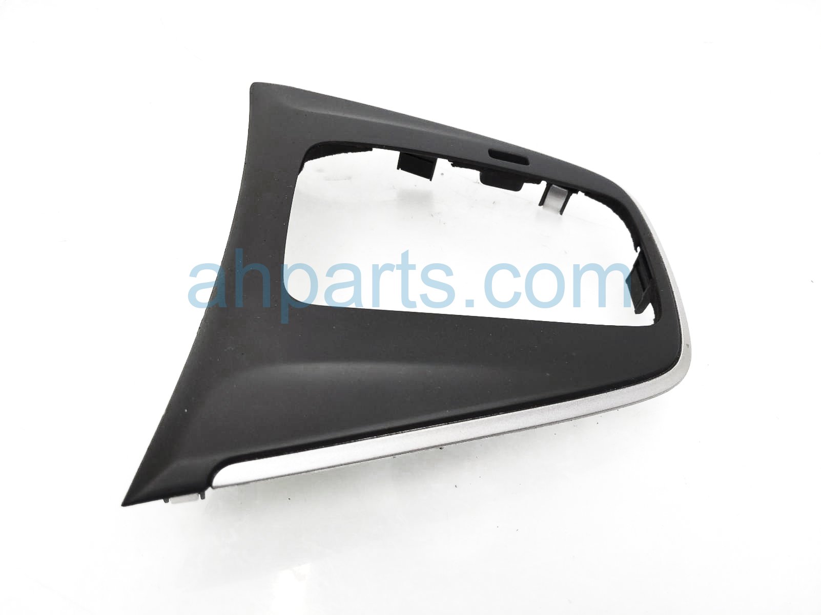 $30 Honda CONSOLE SHIFTER BEZEL PANEL / TRIM $30 Honda CONSOLE SHIFTER BEZEL PANEL / TRIM