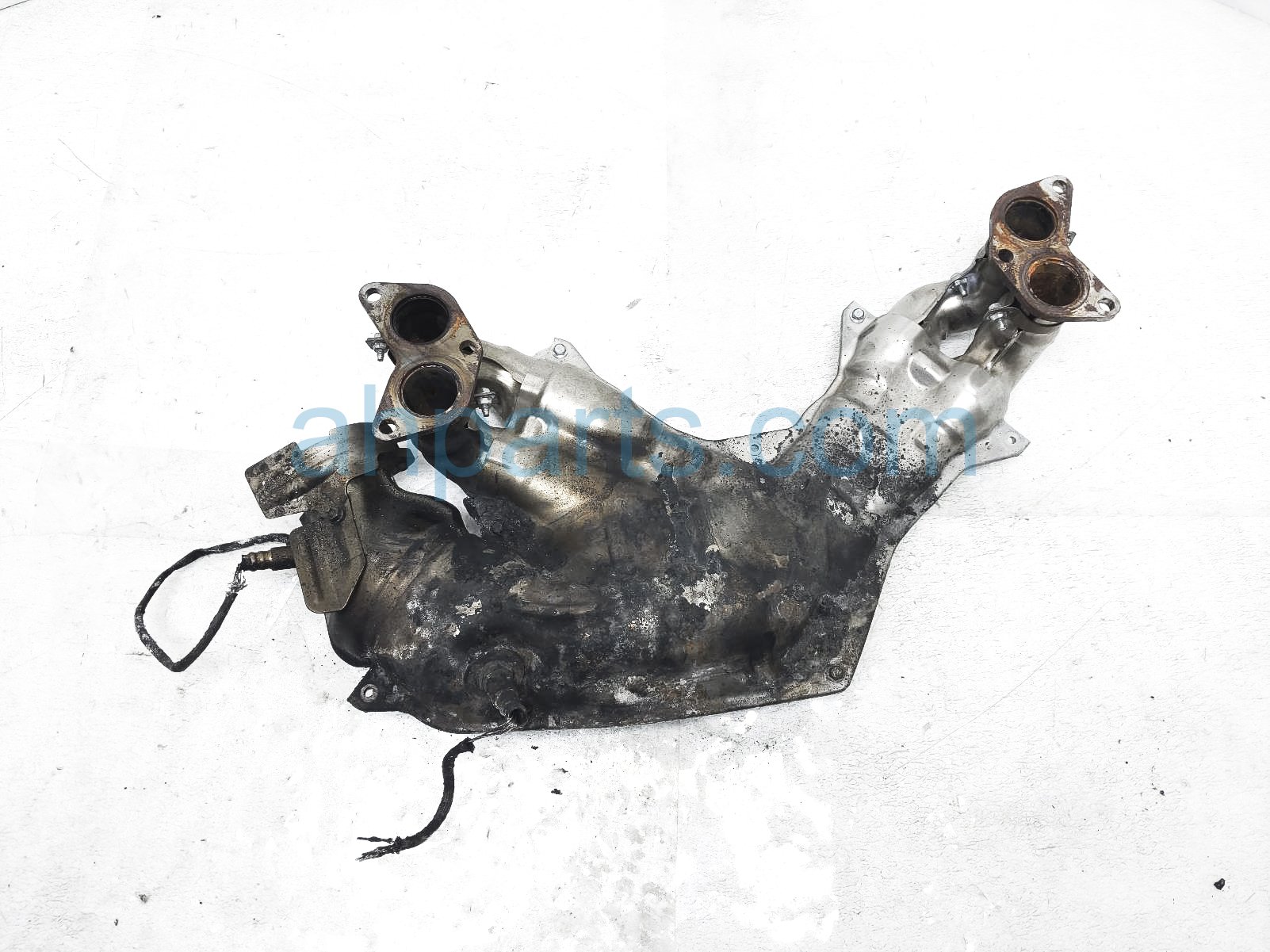 $750 Subaru FRONT CATALYTIC CONVERTER - 2.4L *** $750 Subaru FRONT CATALYTIC CONVERTER - 2.4L ***