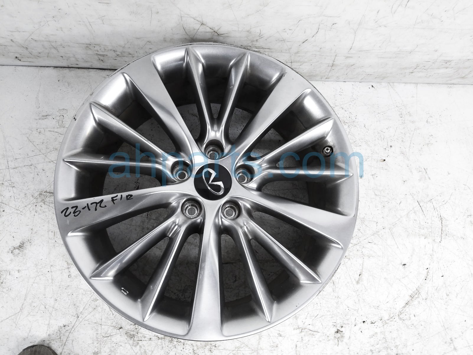$175 Infiniti FR/RH WHEEL/RIM 18' $175 Infiniti FR/RH WHEEL/RIM 18'
