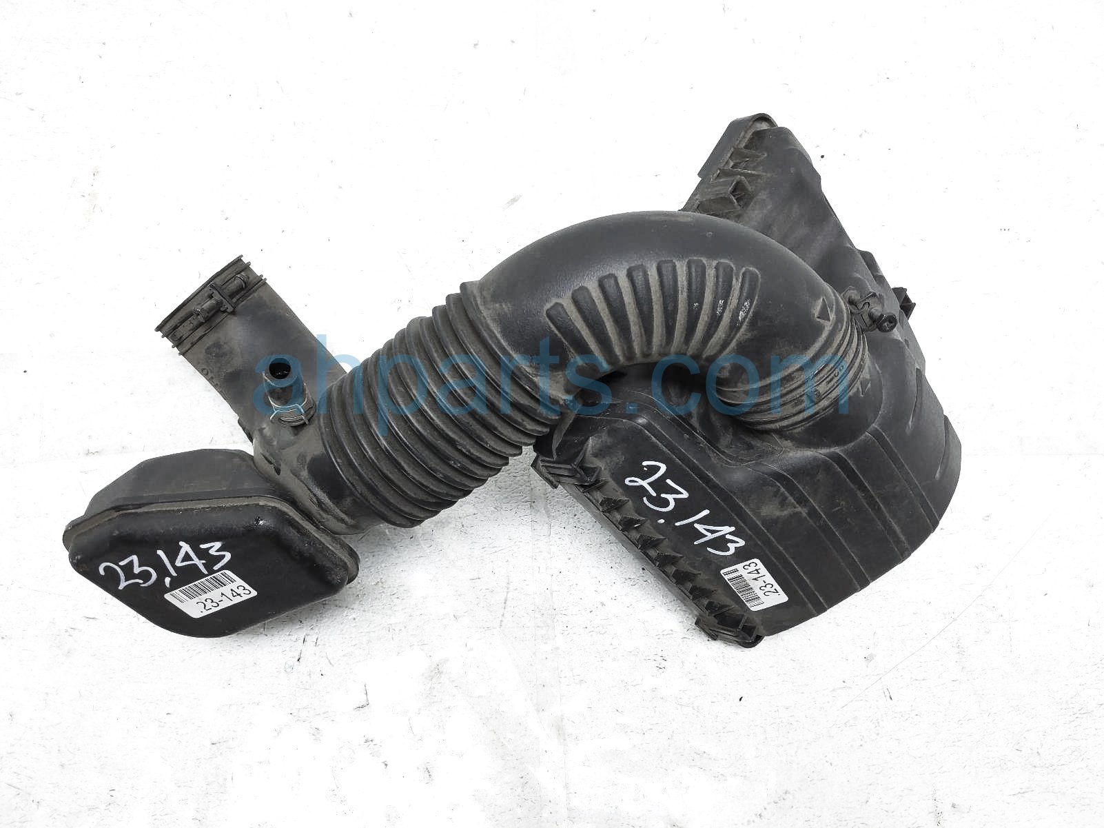 $40 Kia AIR INTAKE CLEANER INTAKE BOX $40 Kia AIR INTAKE CLEANER INTAKE BOX