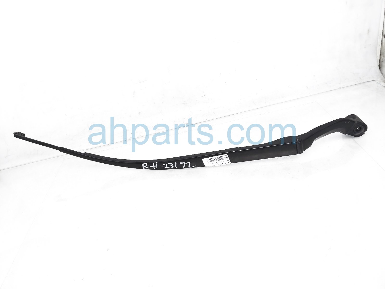 $35 Infiniti RH SIDE WINDSHIELD WIPER ARM $35 Infiniti RH SIDE WINDSHIELD WIPER ARM