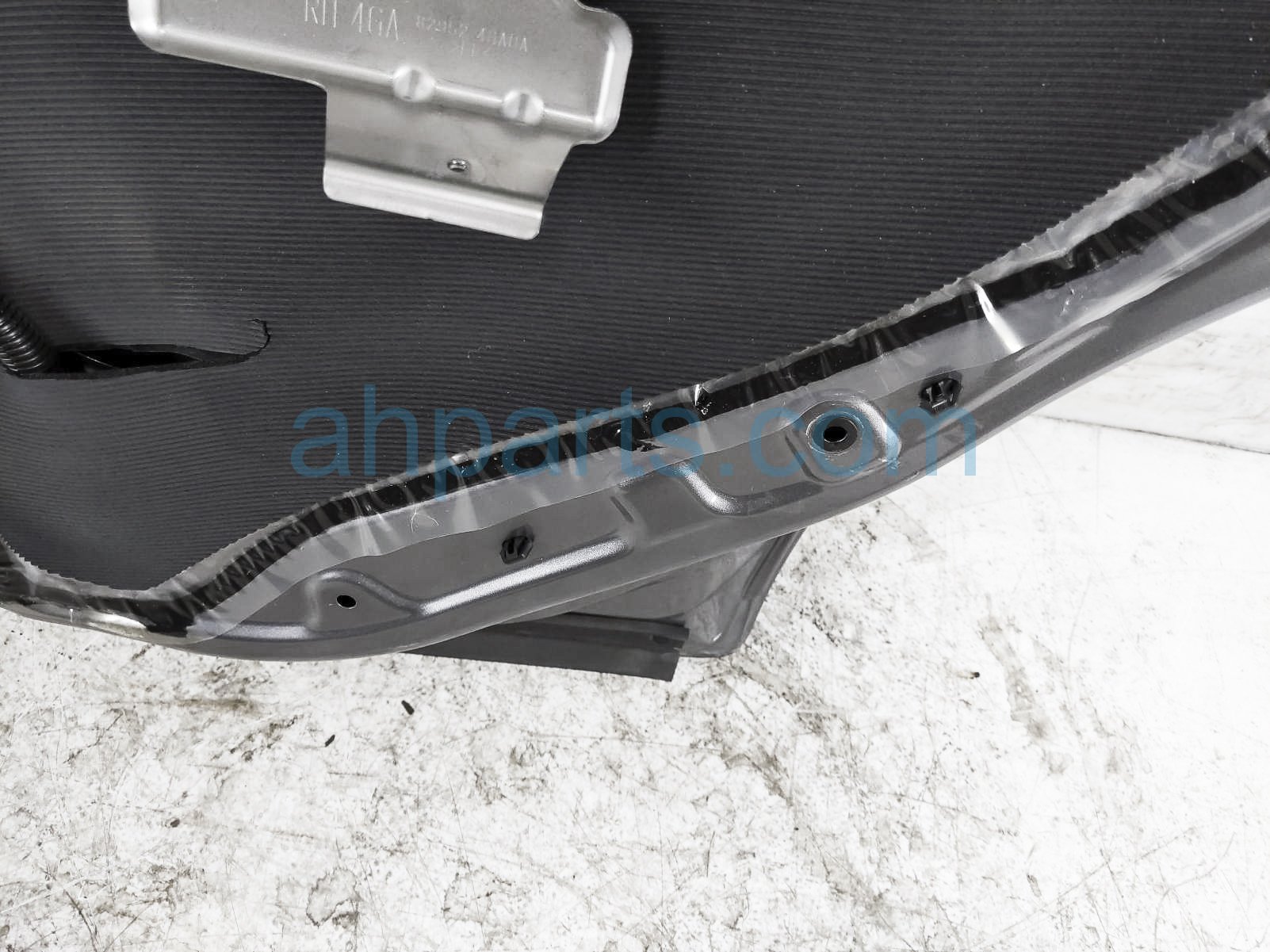 $399 Infiniti RR/RH DOOR - GRAY $399 Infiniti RR/RH DOOR - GRAY