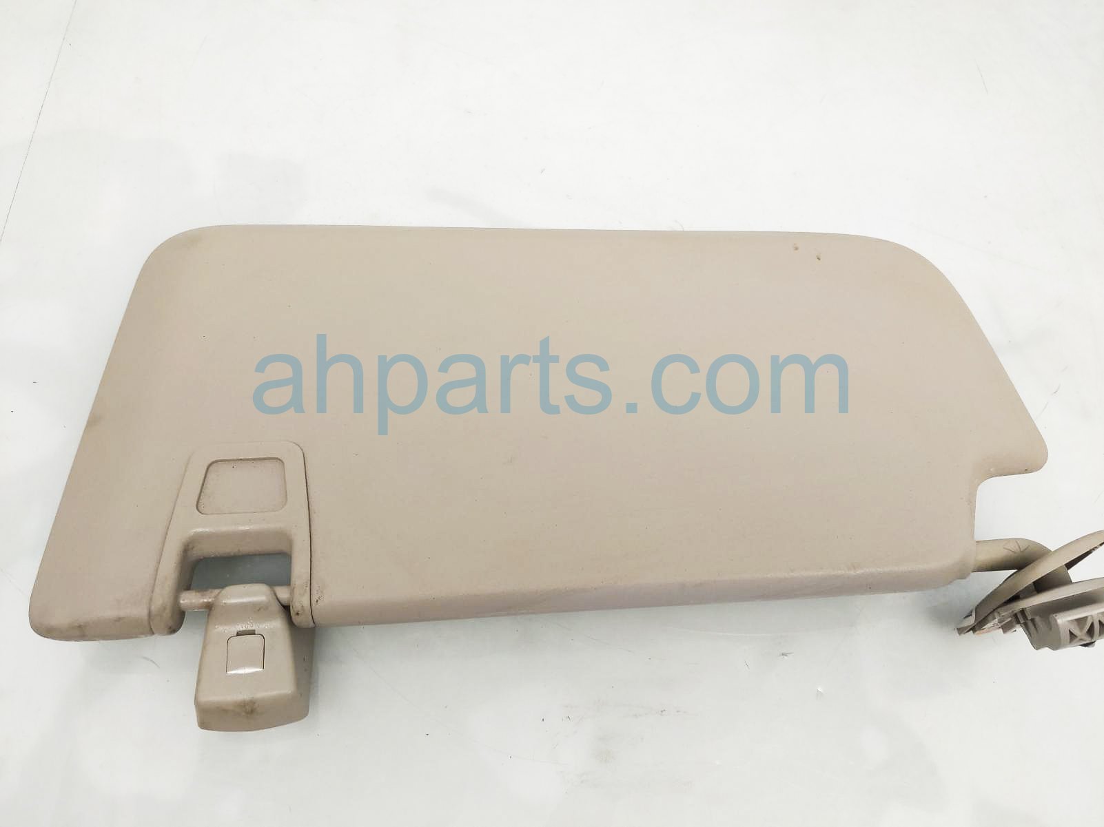 $65 Ford LH SUN VISOR W/O LIGHT & GLASS - TAN $65 Ford LH SUN VISOR W/O LIGHT & GLASS - TAN