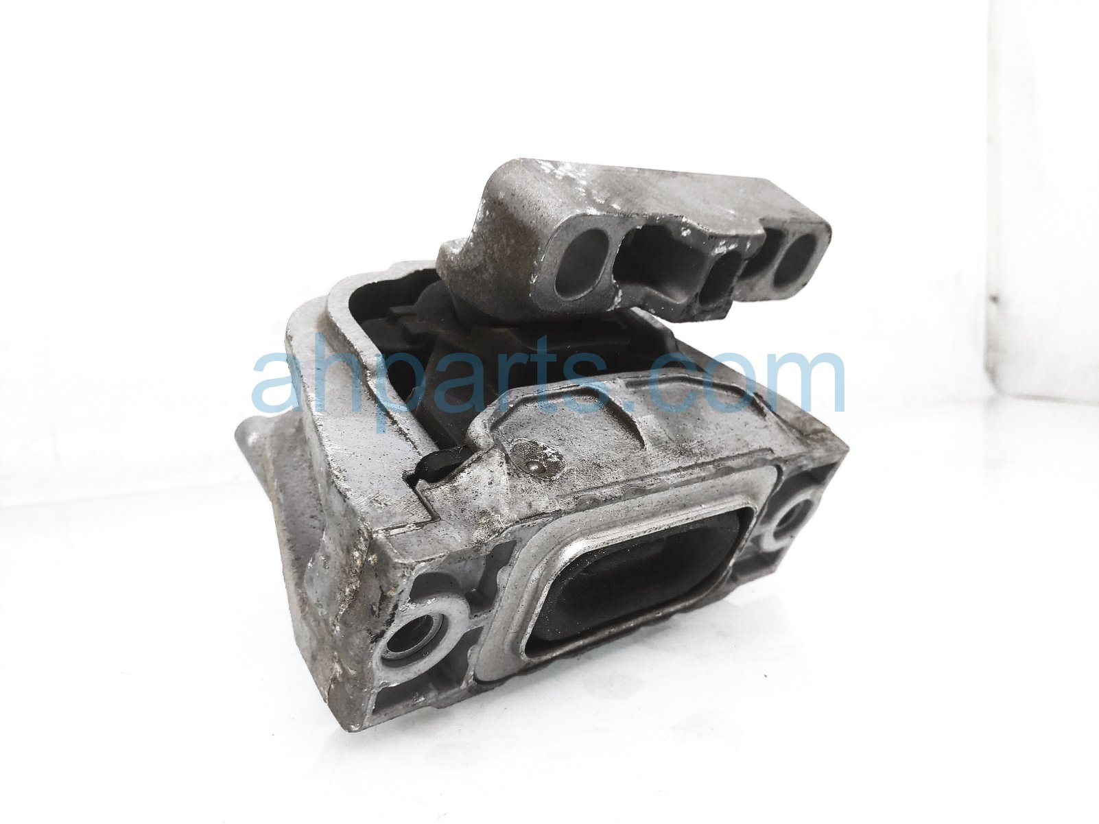 $45 Volkswagen ENGINE MOUNT ( FRONT) $45 Volkswagen ENGINE MOUNT ( FRONT)