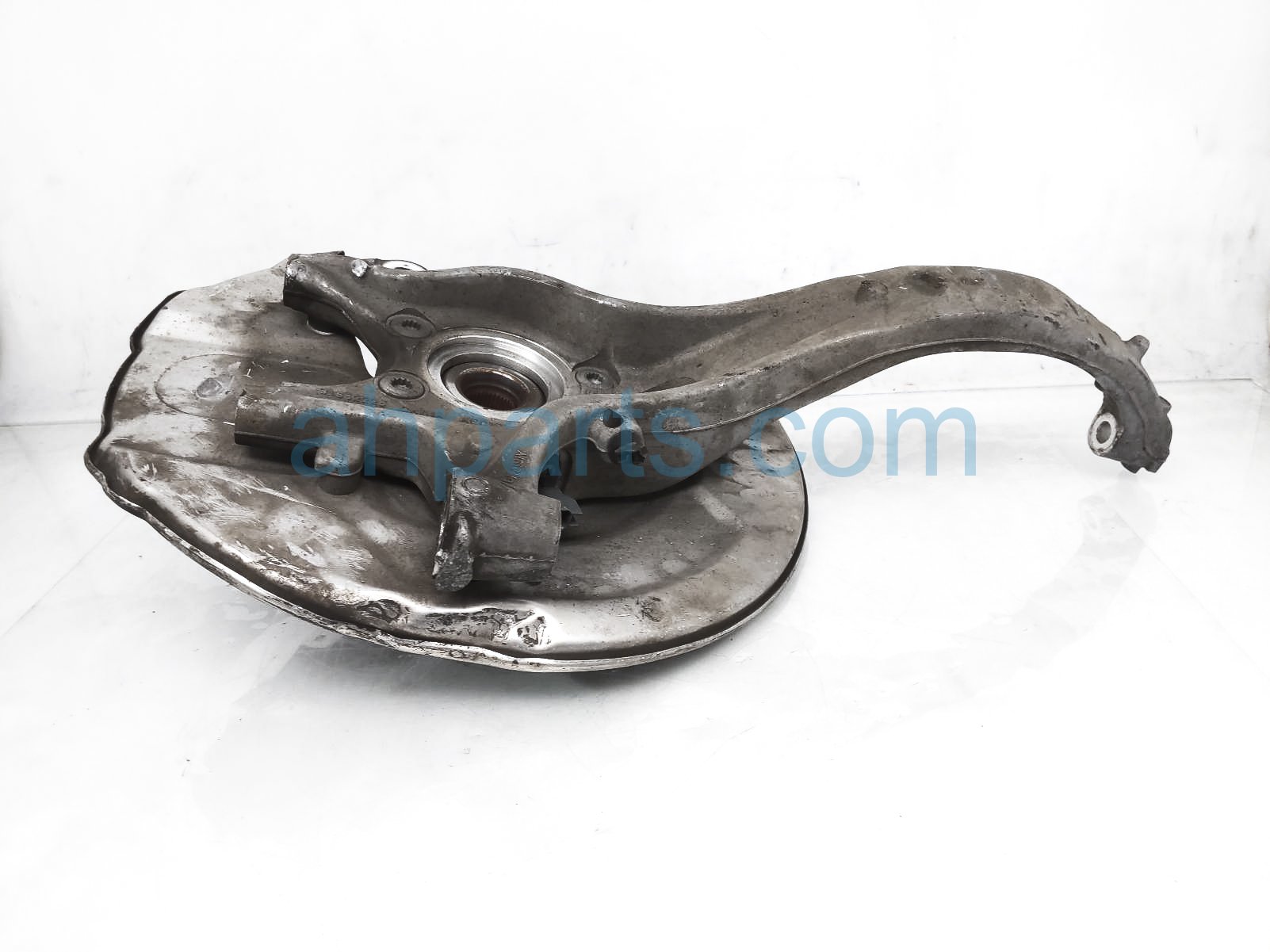 $190 Volvo FR/RH SPINDLE KNUCKLE W/HUB ASSY $190 Volvo FR/RH SPINDLE KNUCKLE W/HUB ASSY