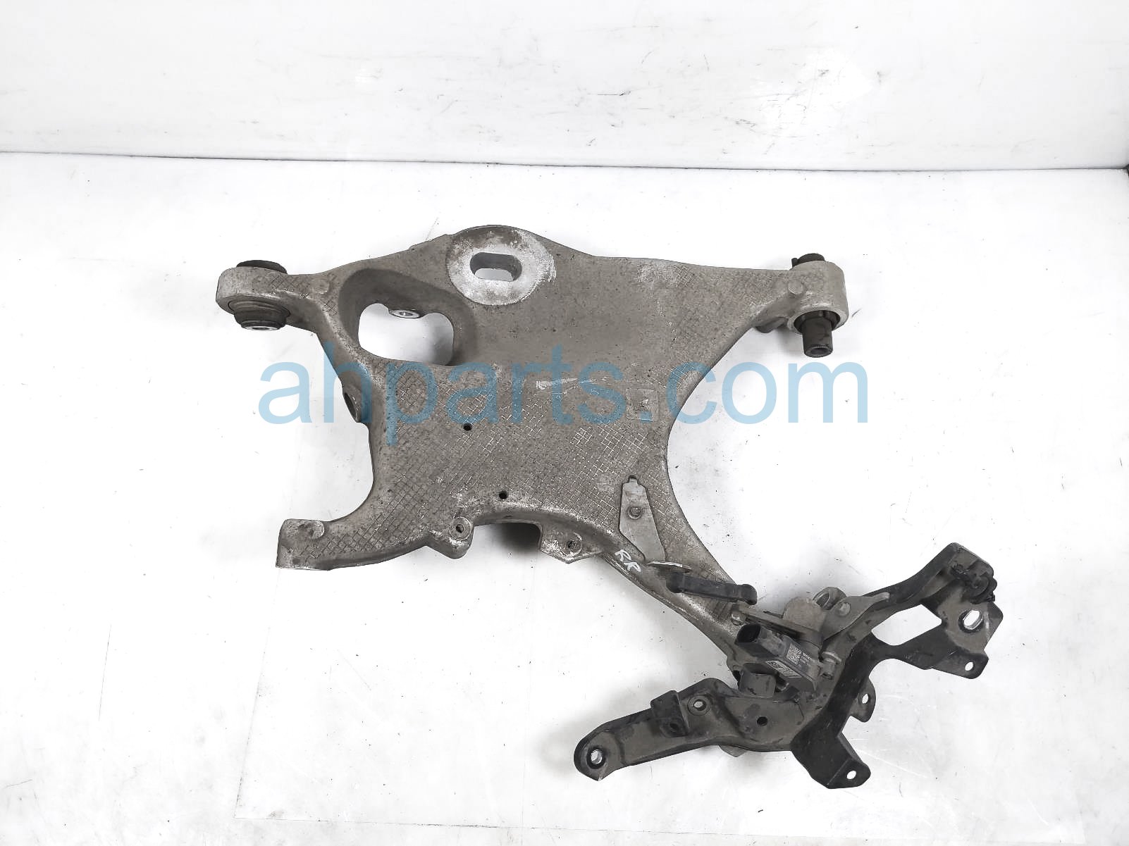 $70 Volvo RR/RH SPRING SEAT CONTROL ARM $70 Volvo RR/RH SPRING SEAT CONTROL ARM