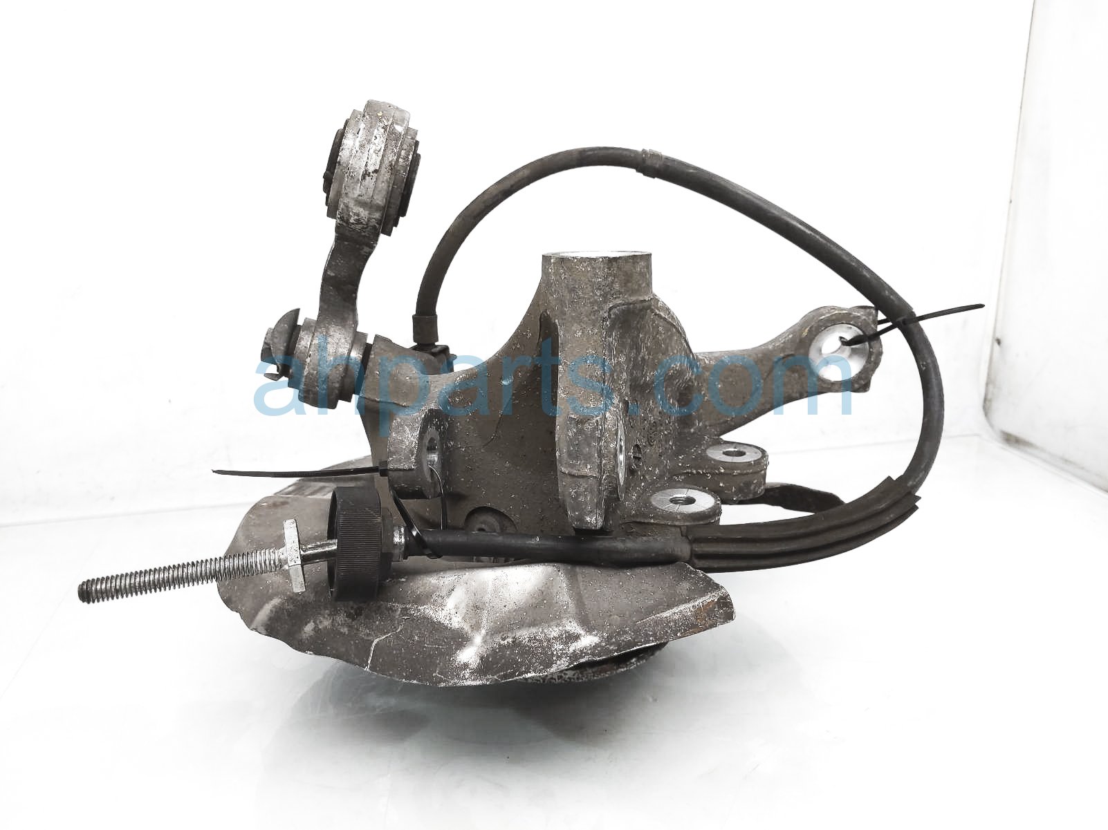 $125 BMW RR/LH SPINDLE KNUCKLE W/HUB ASSY $125 BMW RR/LH SPINDLE KNUCKLE W/HUB ASSY