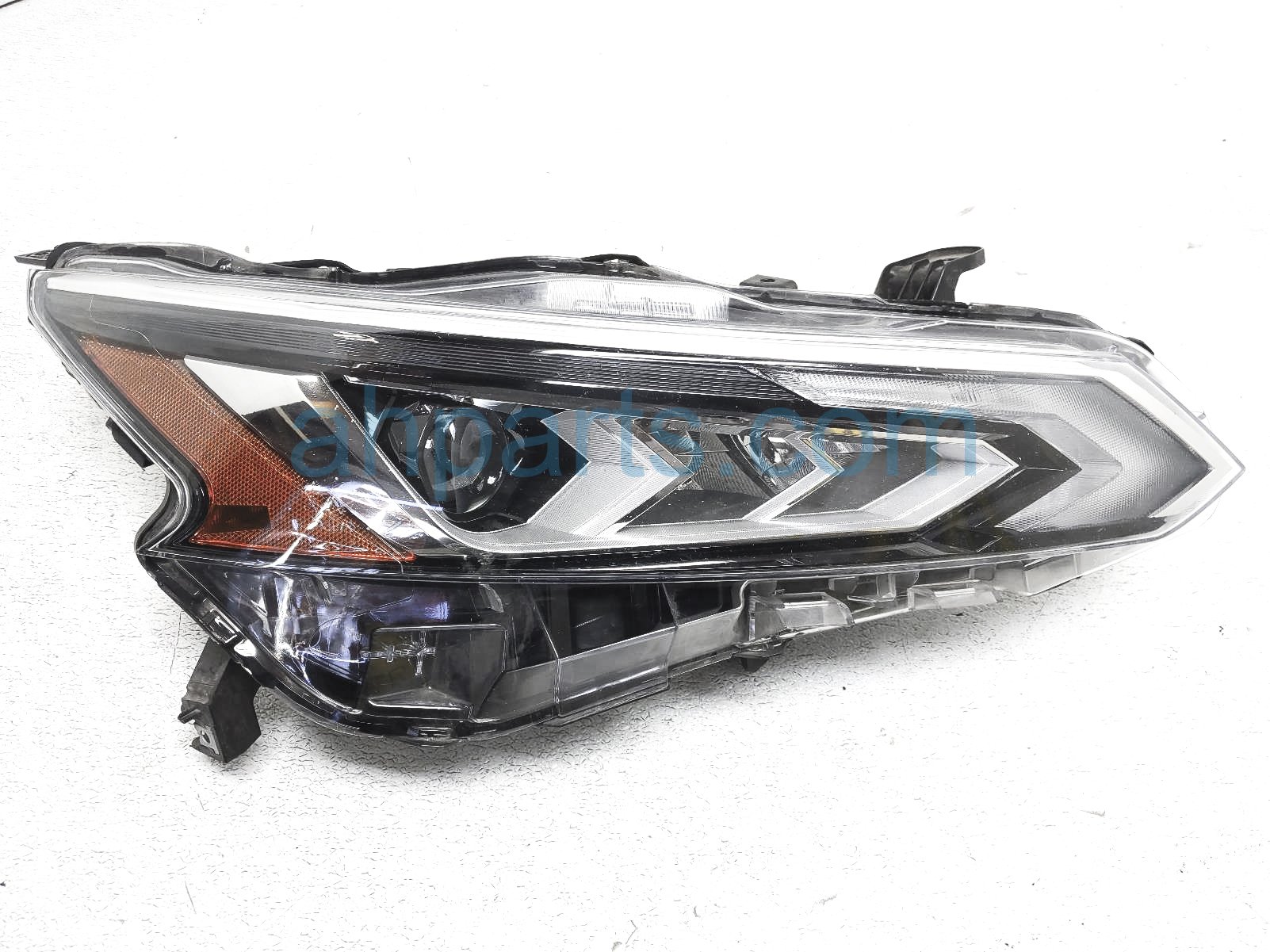 $495 Nissan RH HEADLAMP / LIGHT $495 Nissan RH HEADLAMP / LIGHT