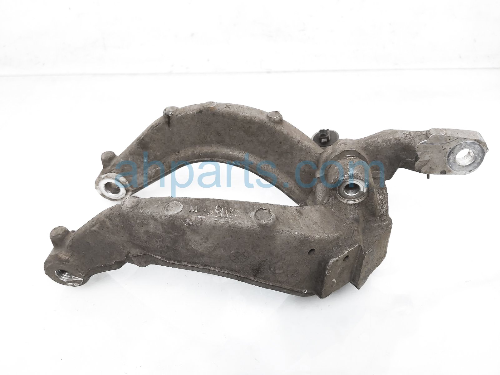 $30 Volvo FR/LH SUSPENION FORK - AWD $30 Volvo FR/LH SUSPENION FORK - AWD