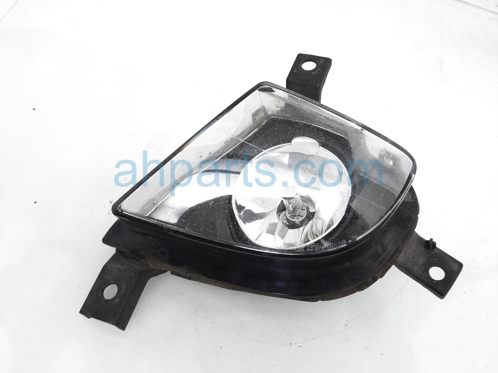 $50 BMW LH SIDE FOG LAMP - NOTES - NIQ $50 BMW LH SIDE FOG LAMP - NOTES - NIQ