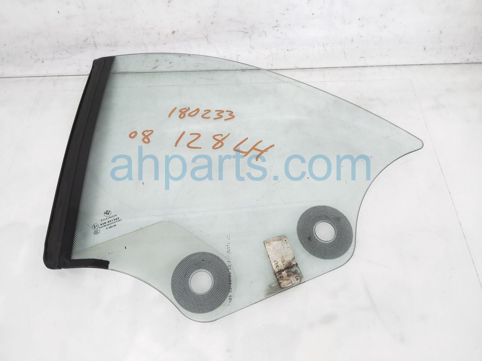 $60 BMW LH QUARTER GLASS - CONV $60 BMW LH QUARTER GLASS - CONV