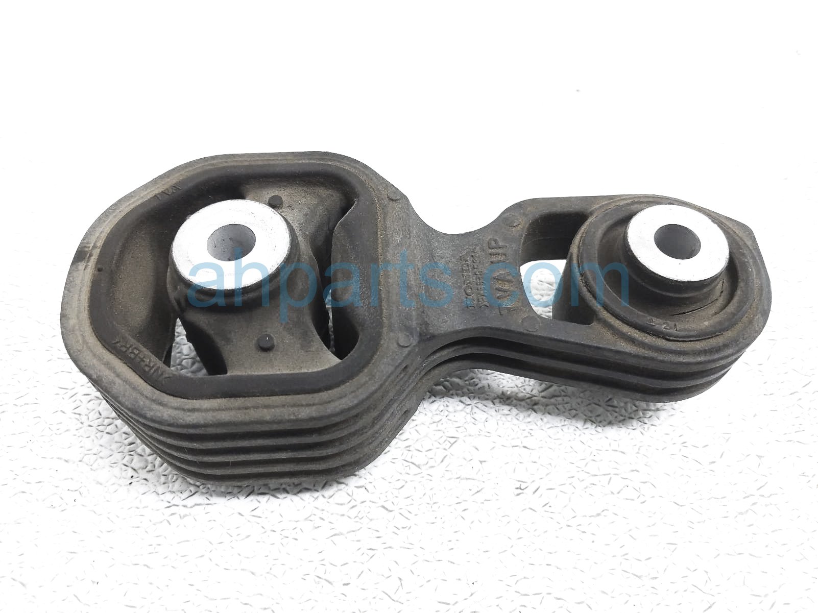 $20 Honda 1.5L ENGINE MOUNT UPPER TORQUE ROD $20 Honda 1.5L ENGINE MOUNT UPPER TORQUE ROD