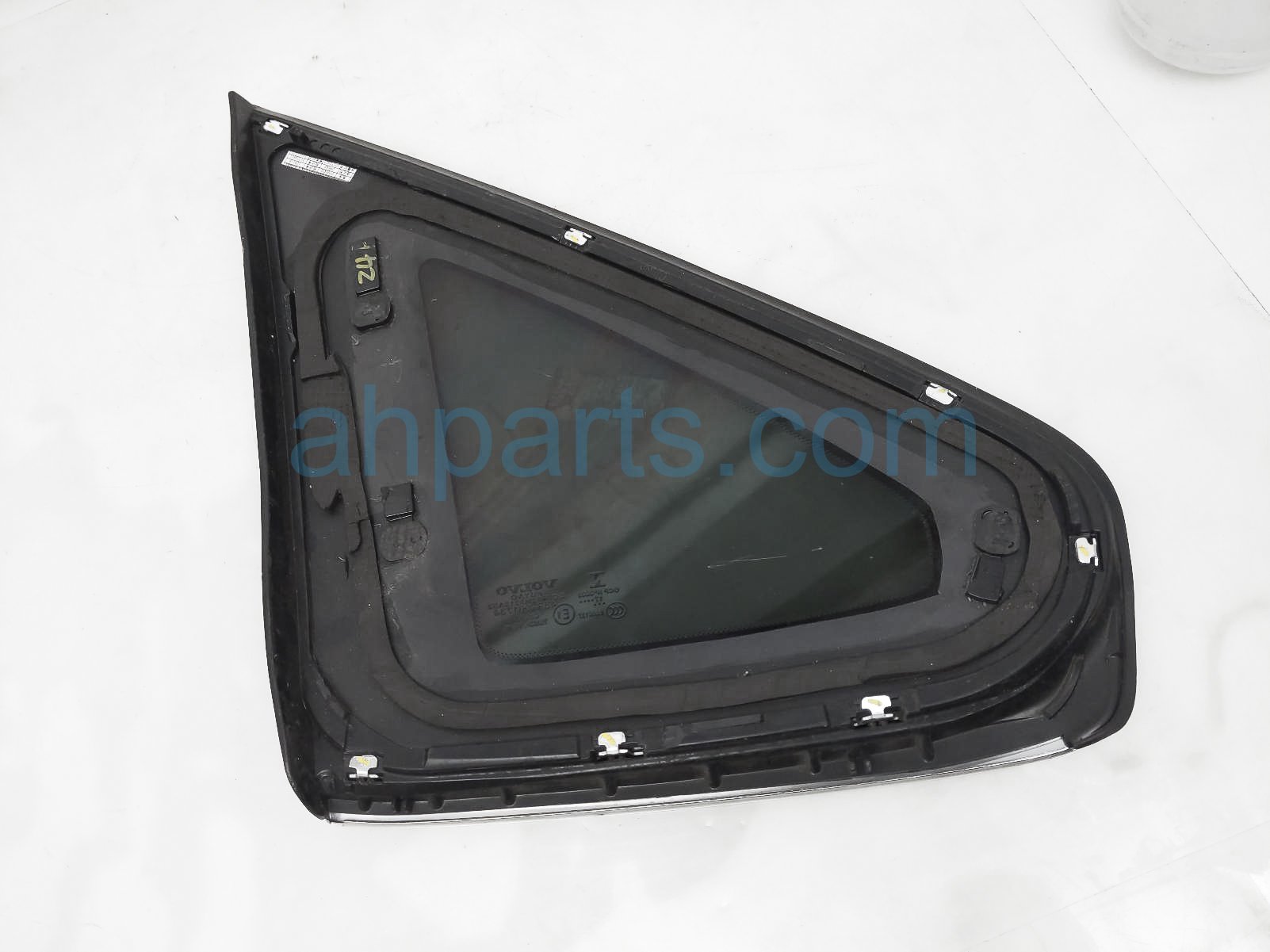 $125 Volvo RR/RH QUARTER GLASS $125 Volvo RR/RH QUARTER GLASS