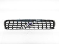 $50 Volvo FRONT UPPER GRILLE - BLACK/CHROME $50 Volvo FRONT UPPER GRILLE - BLACK/CHROME