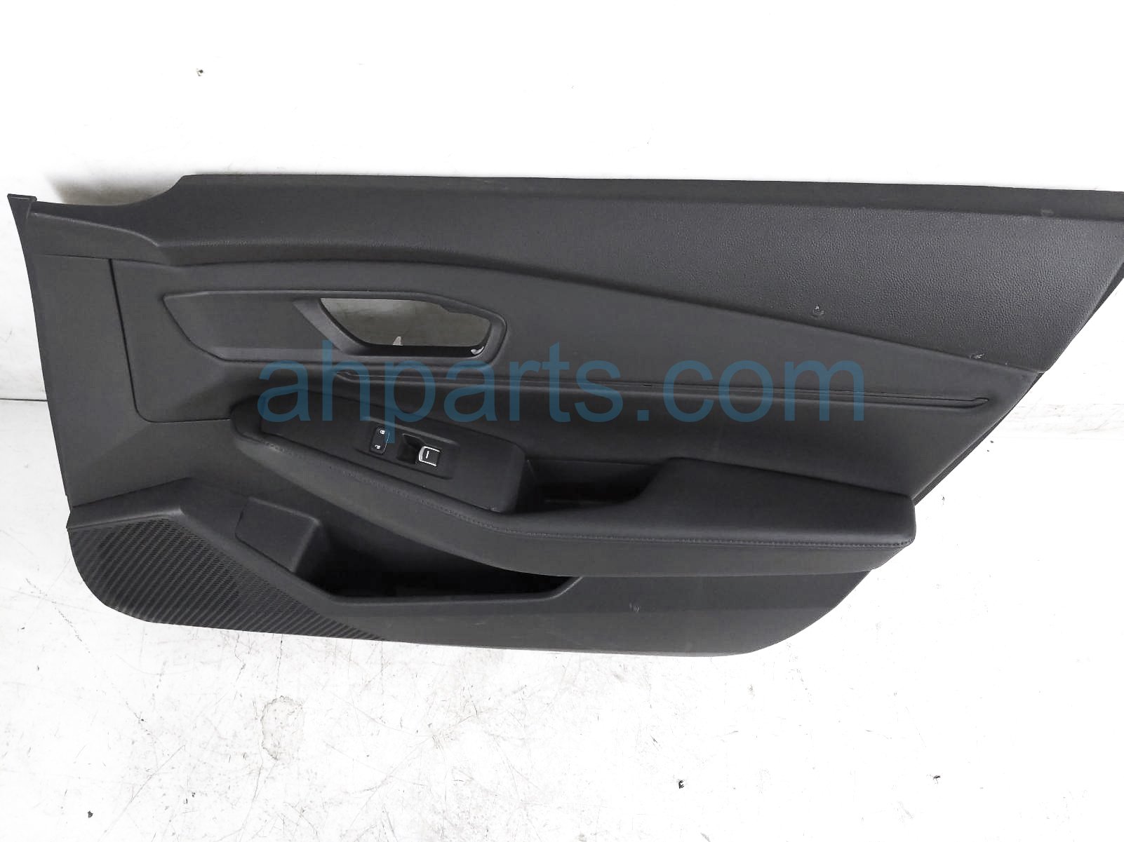 $149 Honda FR/RH DOOR PANEL - BLACK - Niq $149 Honda FR/RH DOOR PANEL - BLACK - Niq
