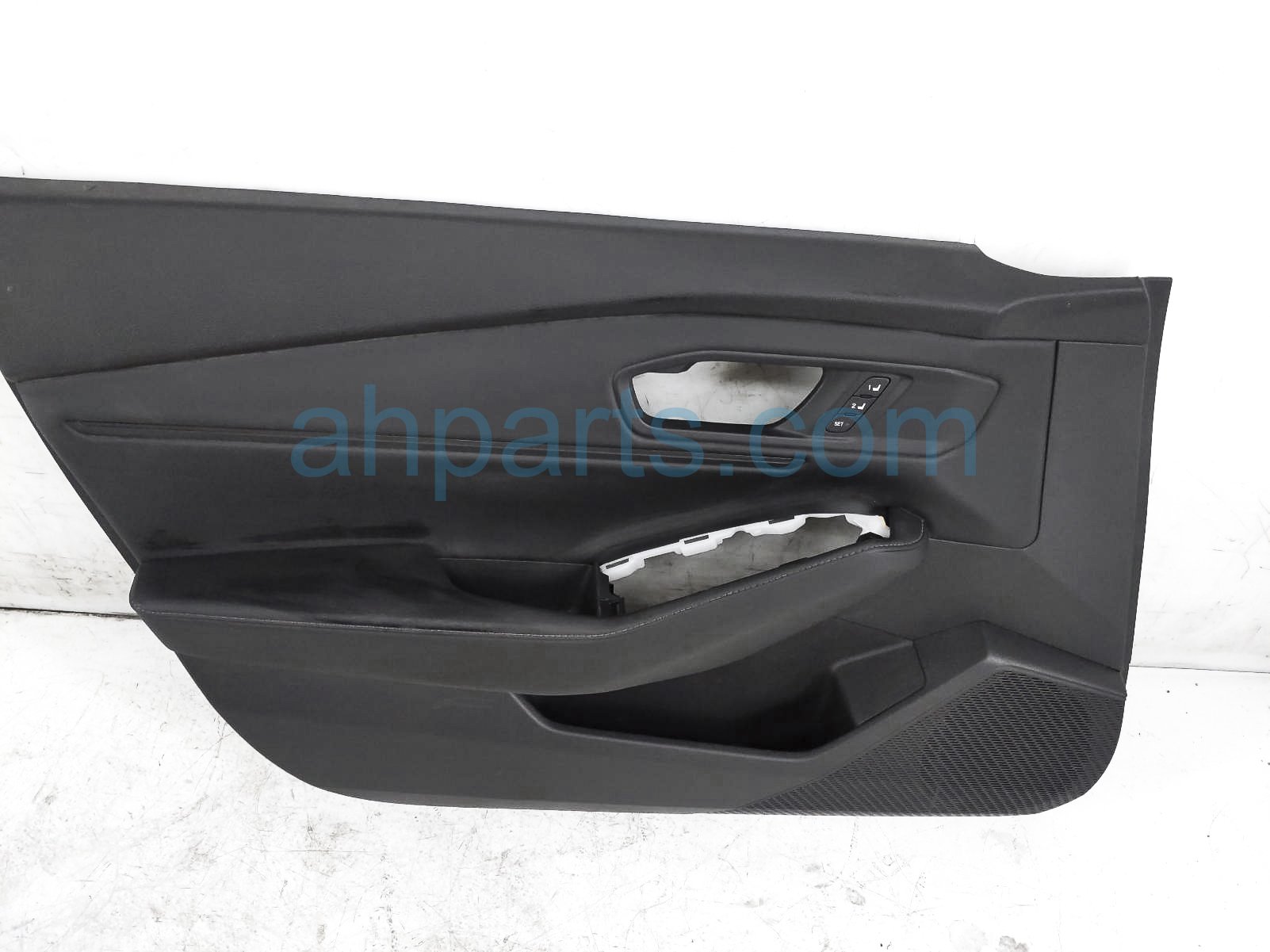 $175 Honda FR/LH DOOR PANEL - BLACK $175 Honda FR/LH DOOR PANEL - BLACK