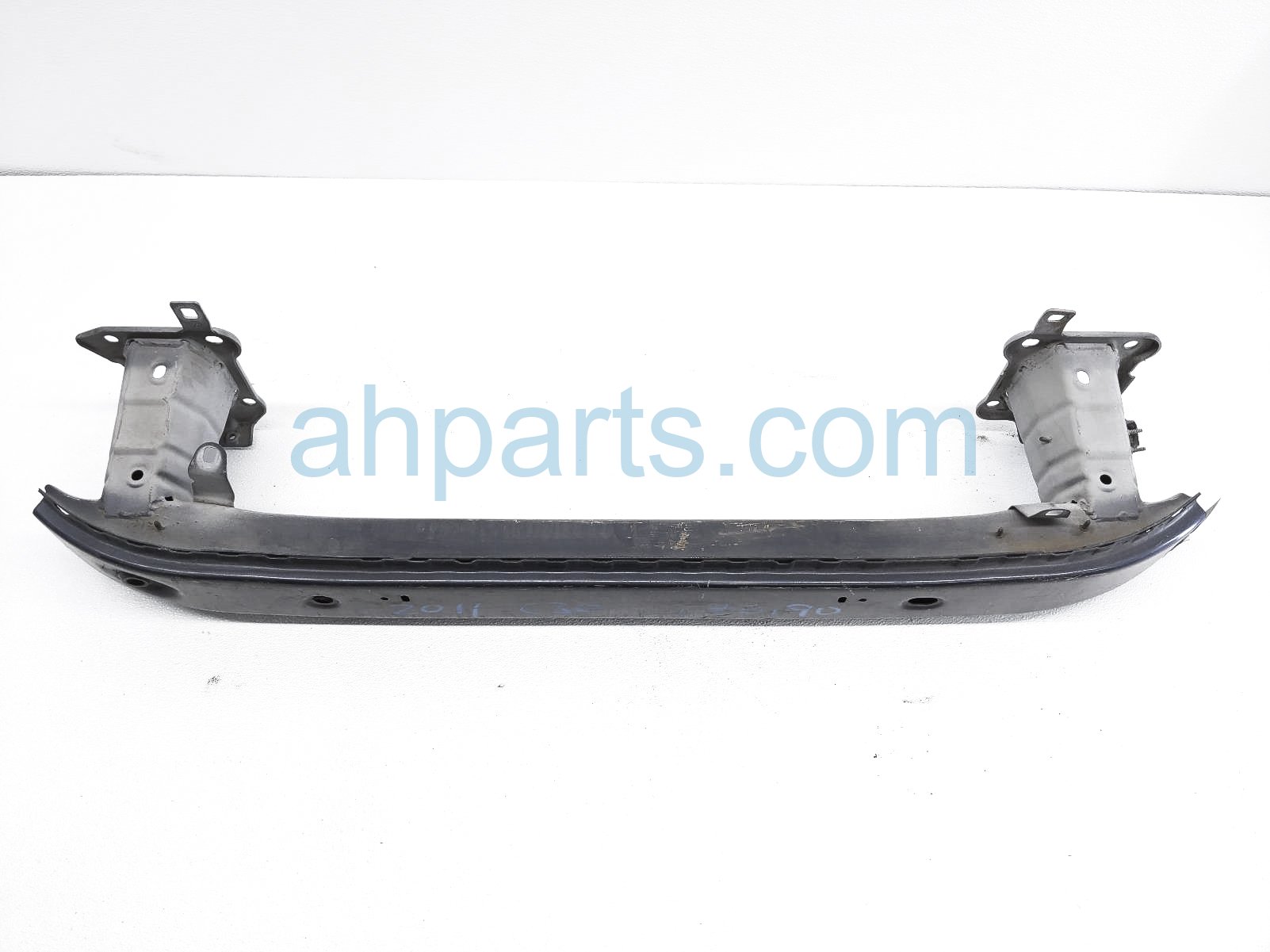 $100 Volvo FRONT BUMPER REINFORCEMENT BAR - BLK $100 Volvo FRONT BUMPER REINFORCEMENT BAR - BLK