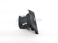 $24 BMW RH DASH AIR VENT OUTLET ASSY $24 BMW RH DASH AIR VENT OUTLET ASSY
