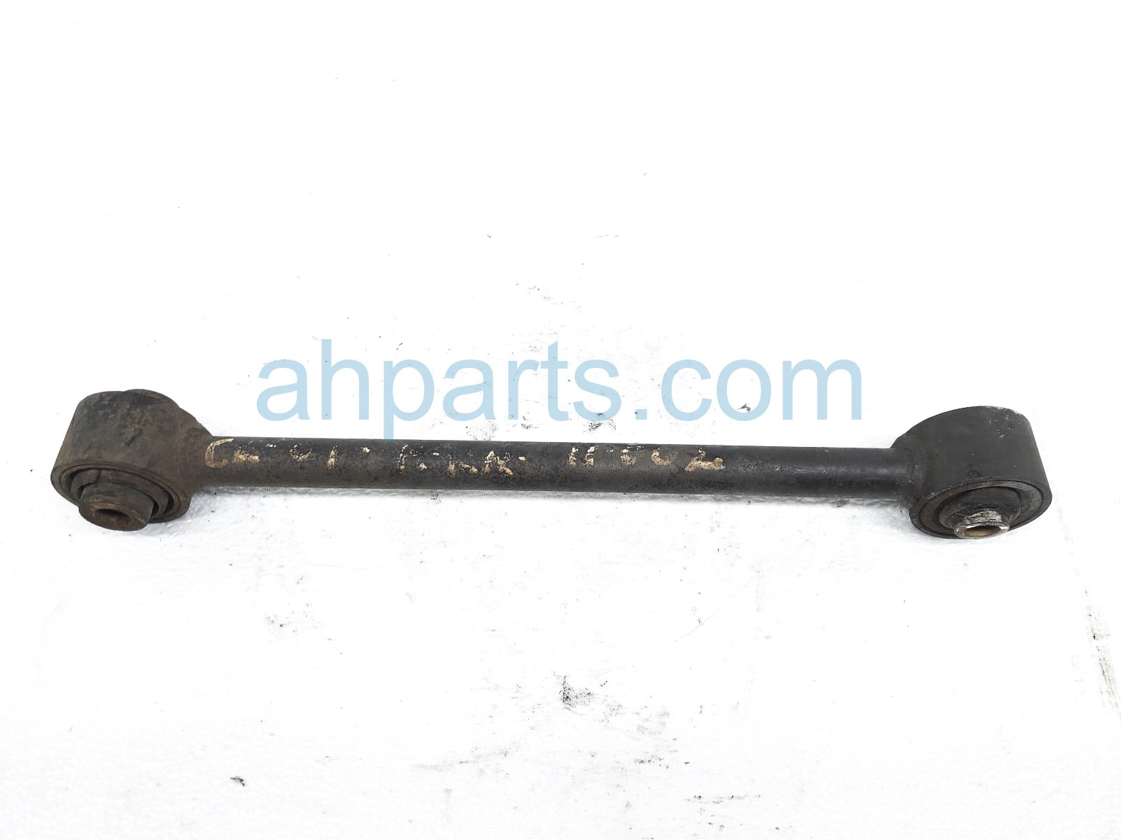 $19 Acura RR/LH CENTER LOWER CONTROL ARM $19 Acura RR/LH CENTER LOWER CONTROL ARM