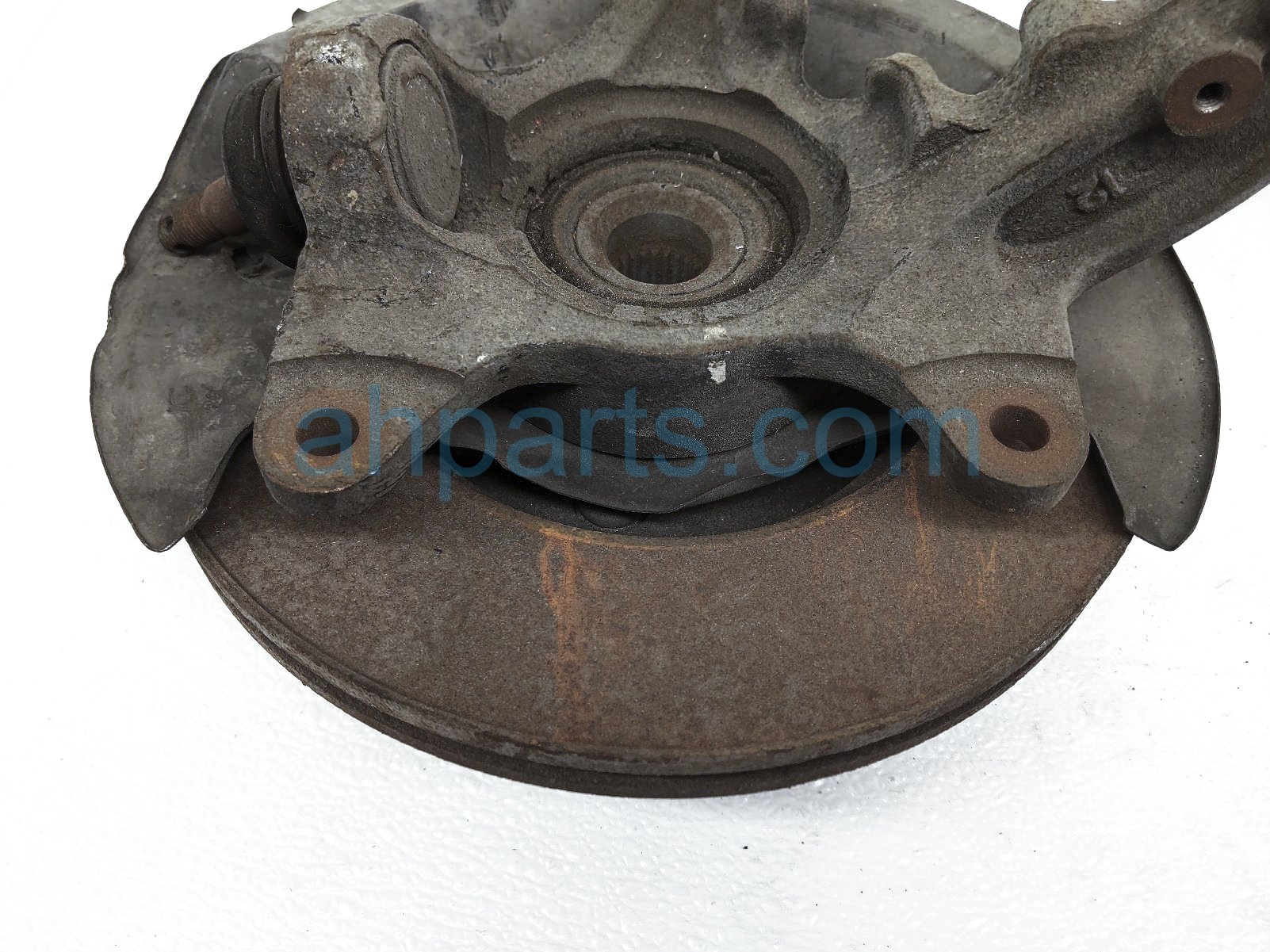Sold 1998 Honda Civic Front Driver Spindle Knuckle Hub -non Abs