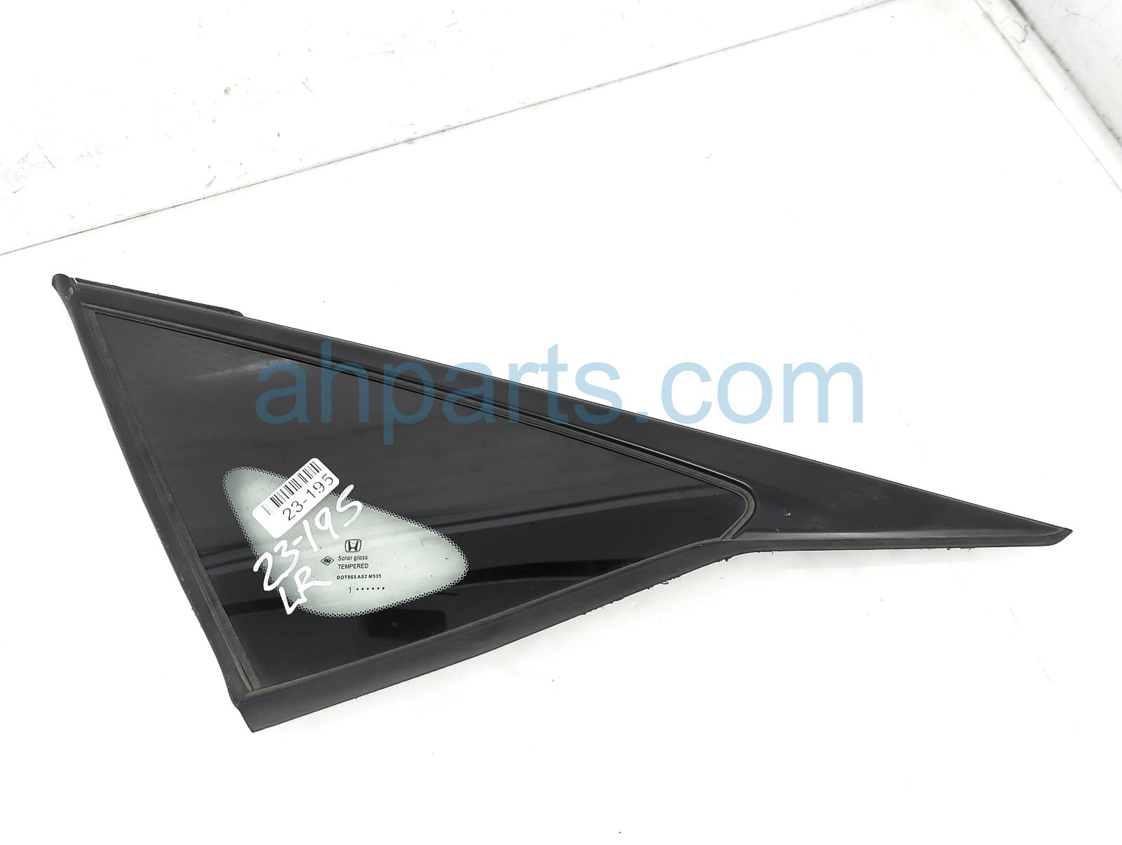 $95 Honda LH QUARTER WINDOW GLASS - BLACK TRIM $95 Honda LH QUARTER WINDOW GLASS - BLACK TRIM