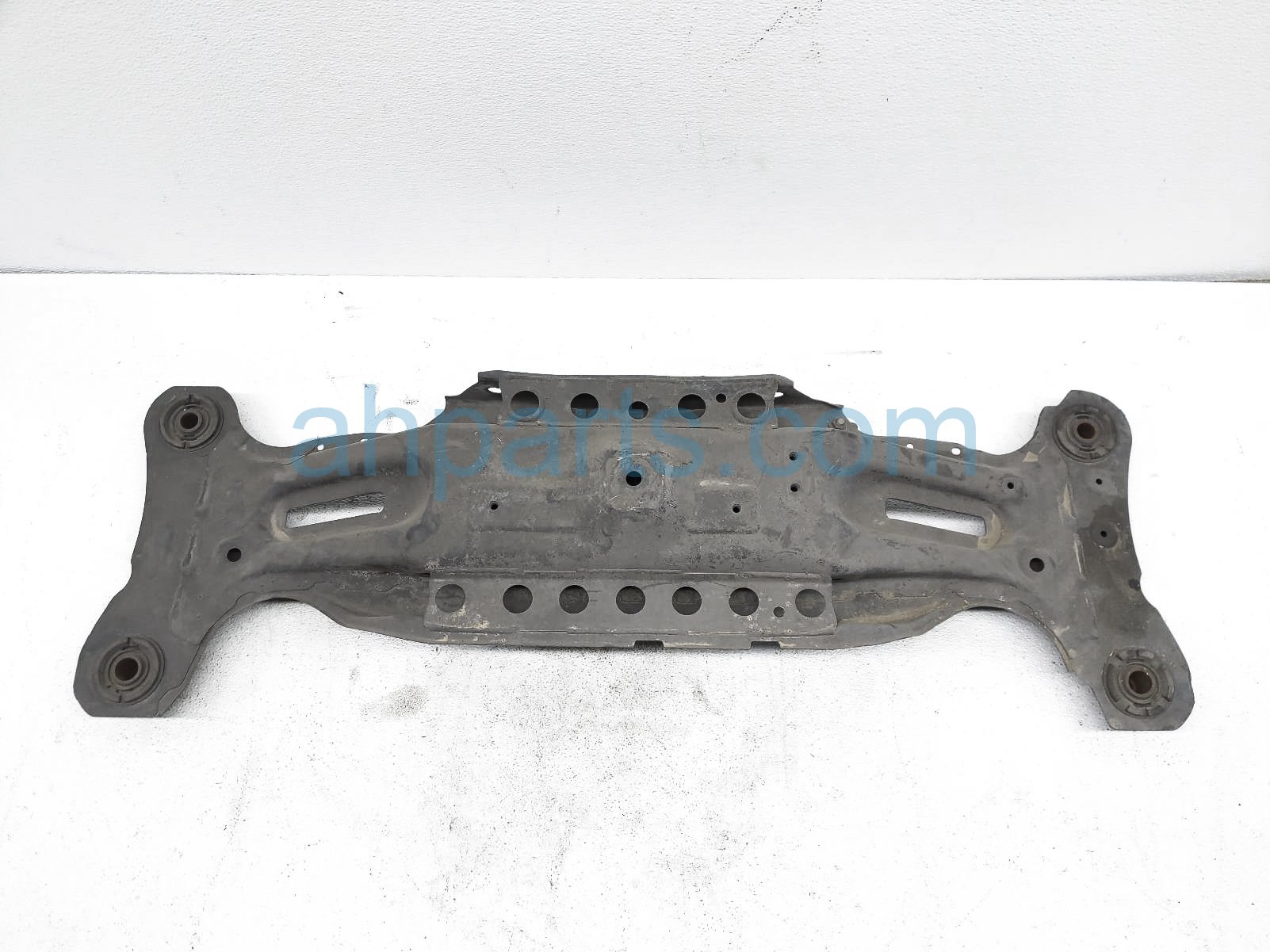 $145 Toyota REAR SUB FRAME / CRADLE $145 Toyota REAR SUB FRAME / CRADLE