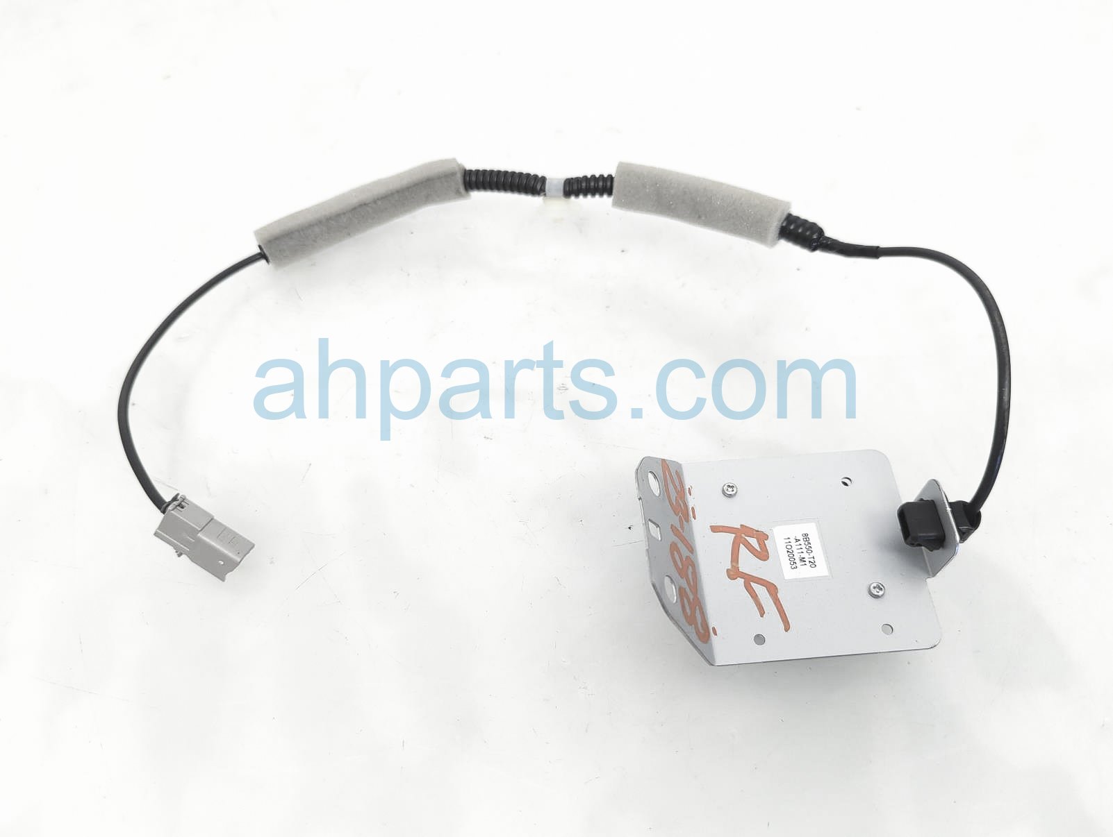 $15 Honda GPS ANTENNA UNIT ASSY $15 Honda GPS ANTENNA UNIT ASSY