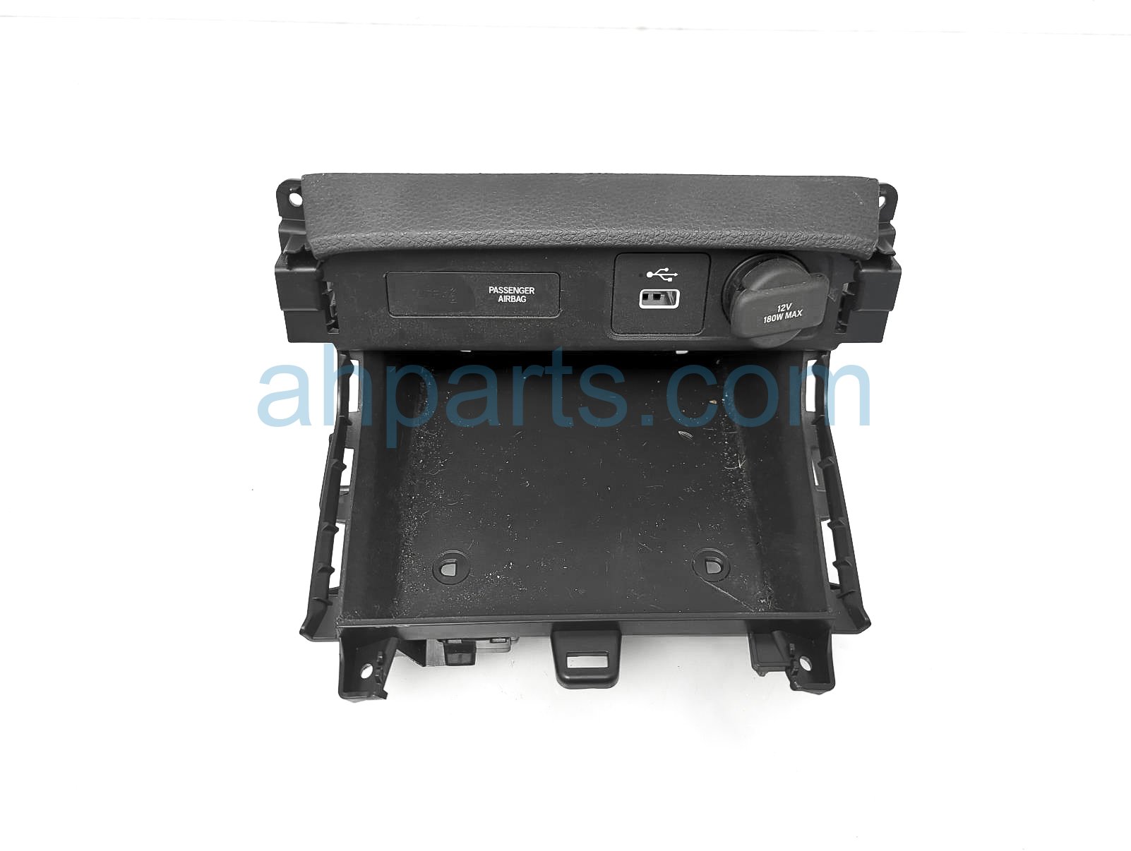 $20 Honda CONSOLE TRIM W/USB & INDICATORS $20 Honda CONSOLE TRIM W/USB & INDICATORS