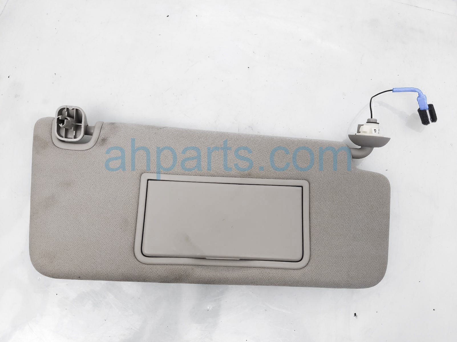 $40 Honda RH SIDE SUN VISOR - GREY $40 Honda RH SIDE SUN VISOR - GREY
