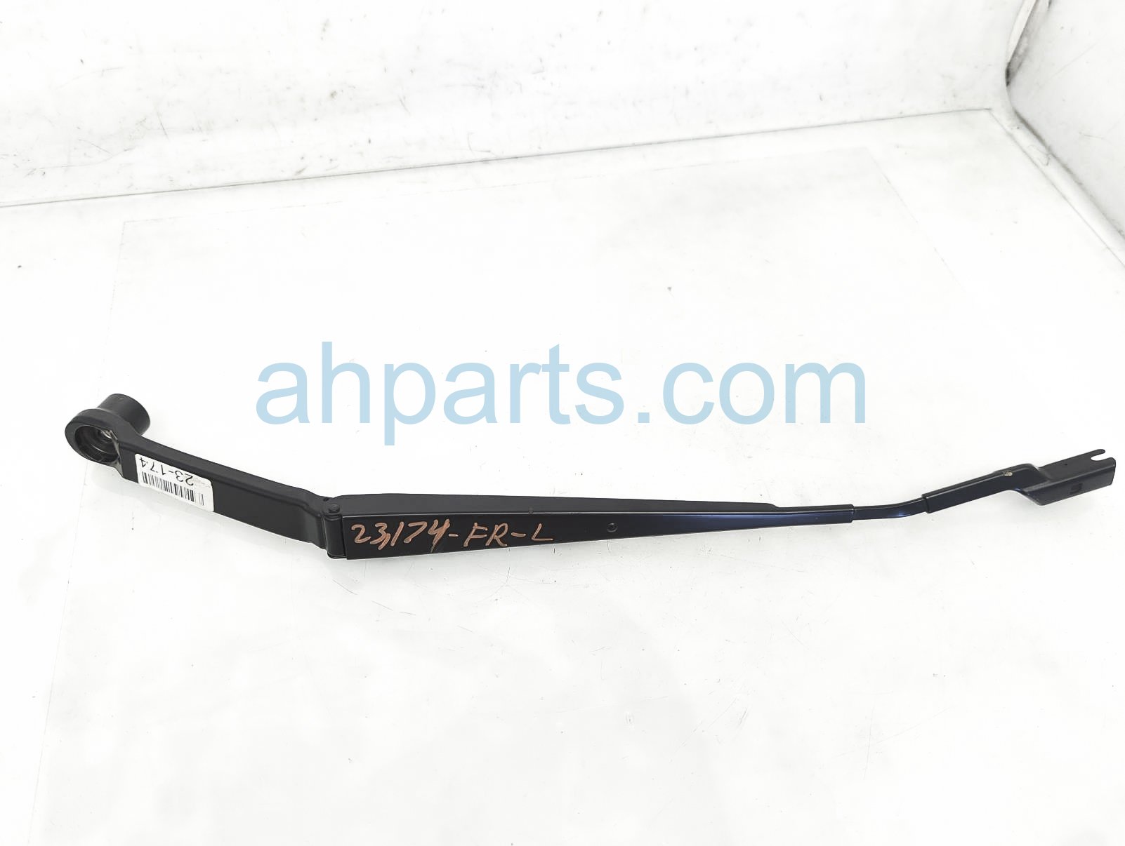 $25 Subaru LH WINDSHIELD WIPER ARM $25 Subaru LH WINDSHIELD WIPER ARM