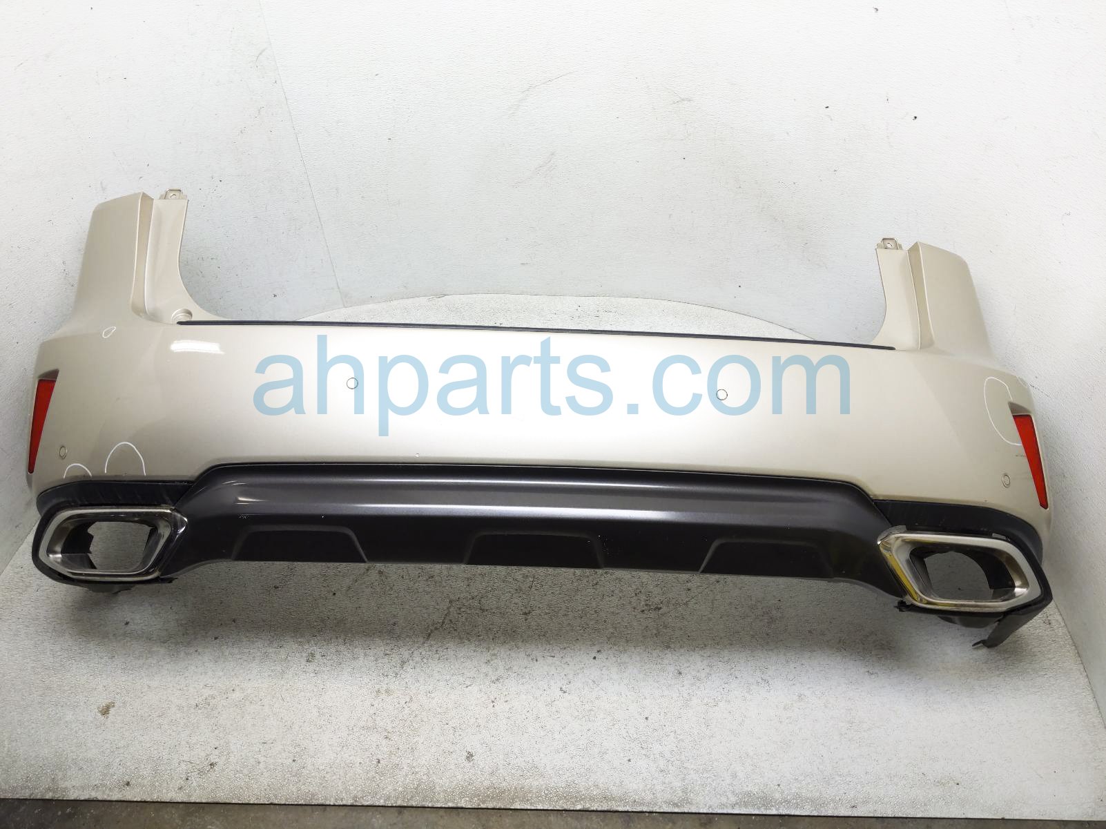 $795 Lexus REAR BUMPER COVER - GOLD * $795 Lexus REAR BUMPER COVER - GOLD *